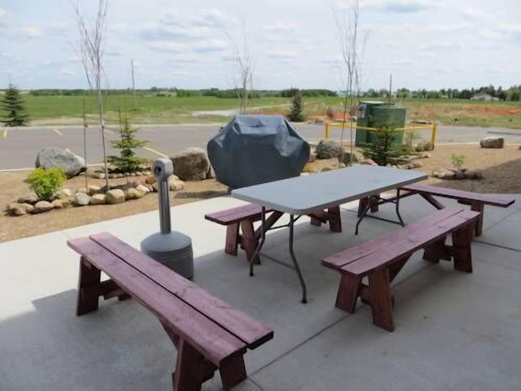 Days Inn by Wyndham Lamont