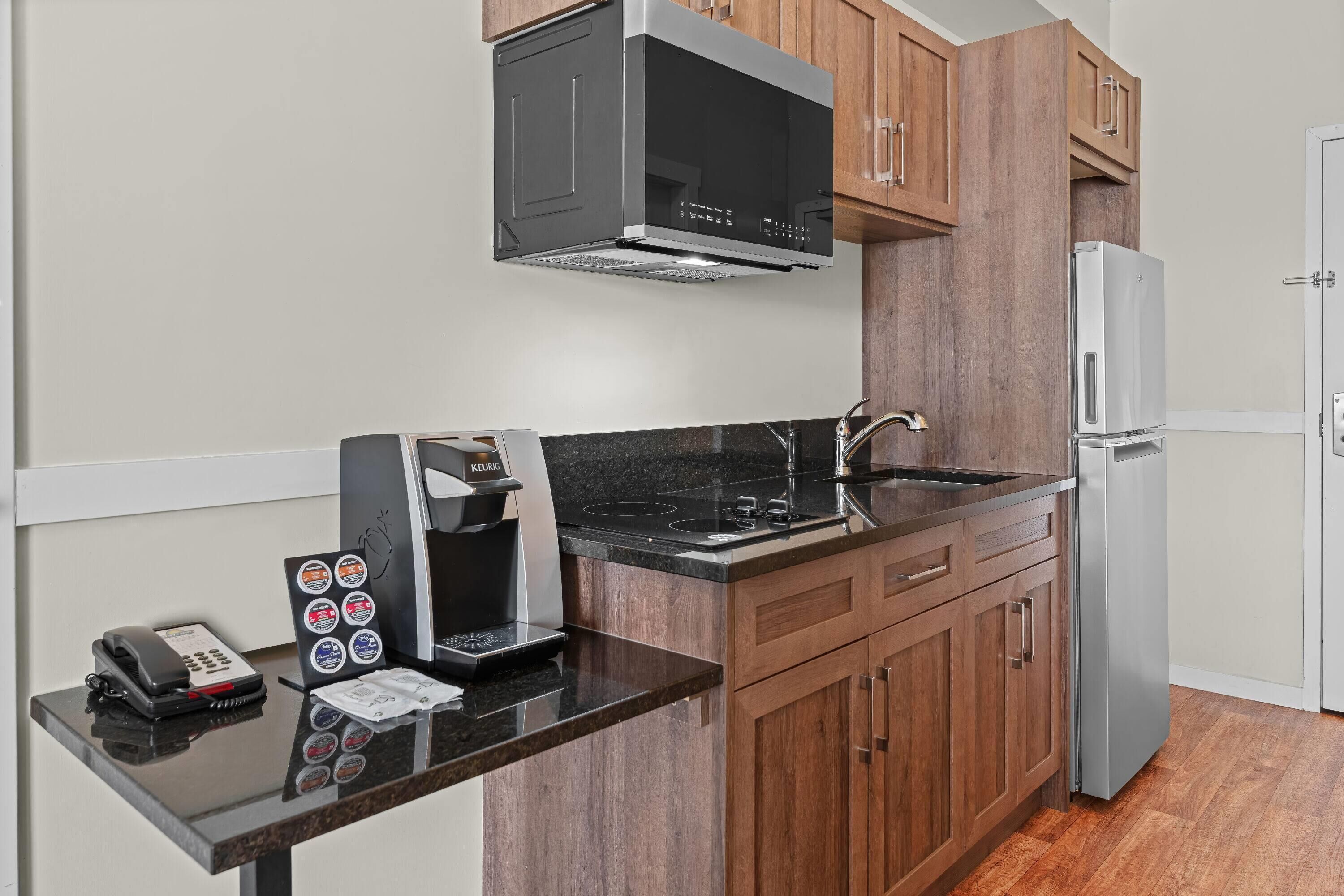 Days Inn by Wyndham Lamont