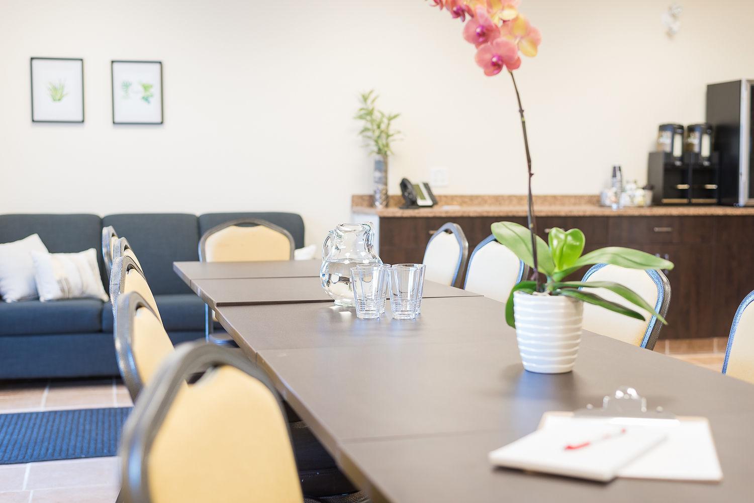 Days Inn by Wyndham Lamont