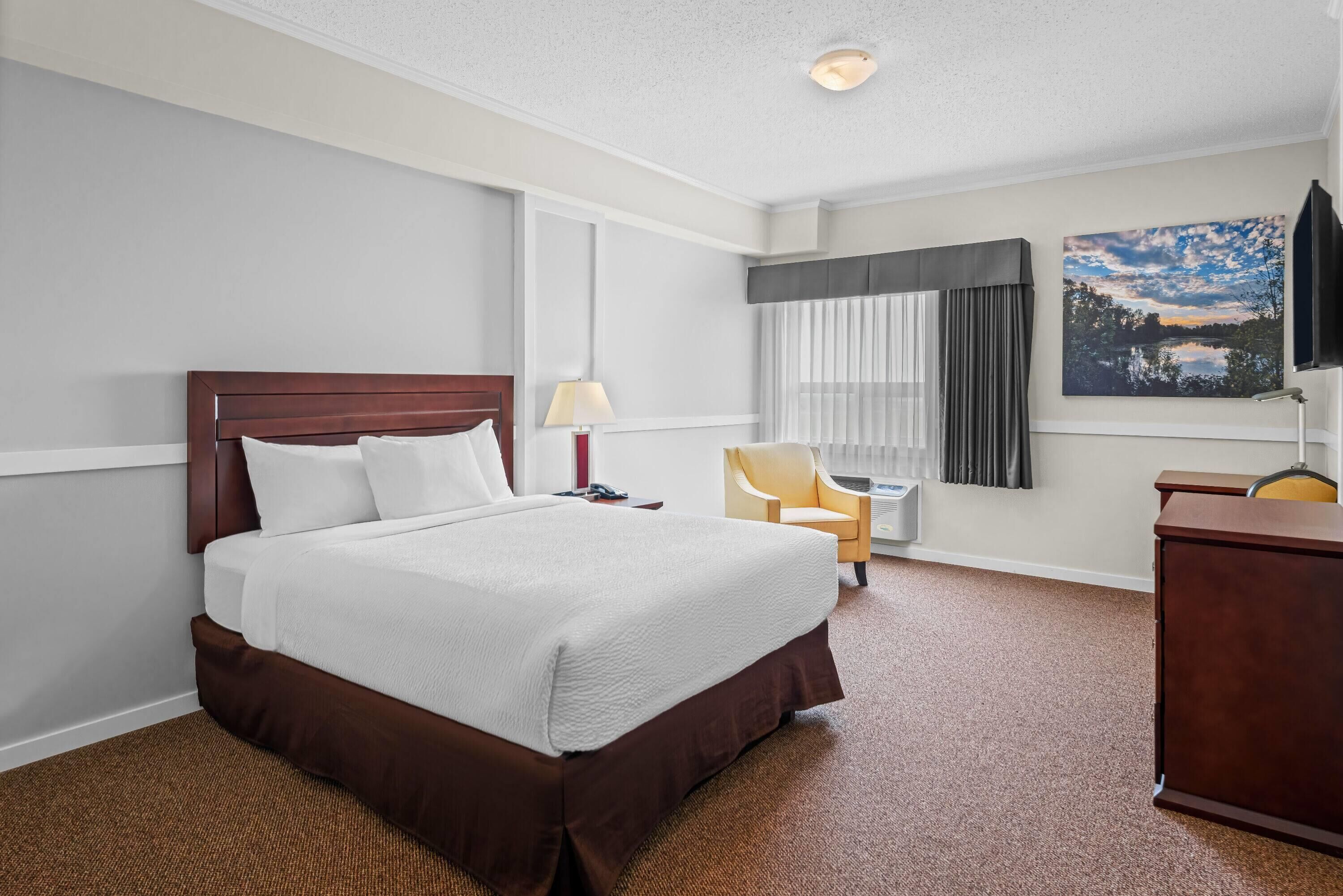 Days Inn by Wyndham Lamont