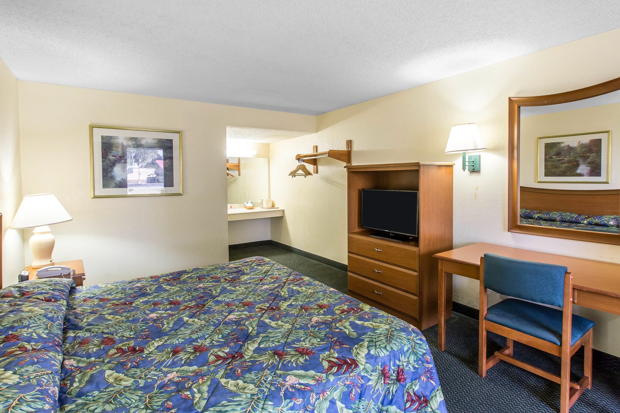Econo Lodge Live Oak