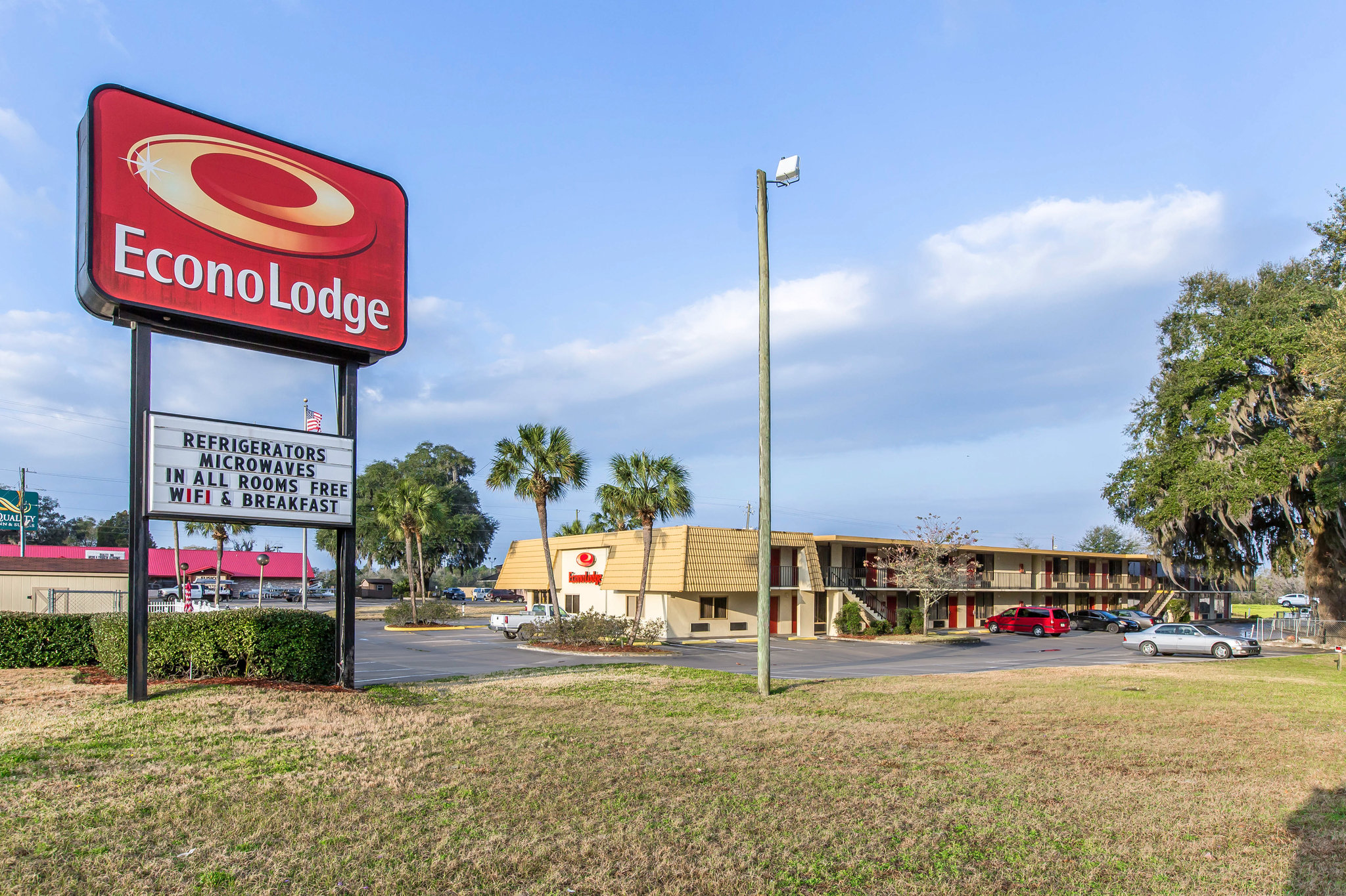 Econo Lodge Live Oak