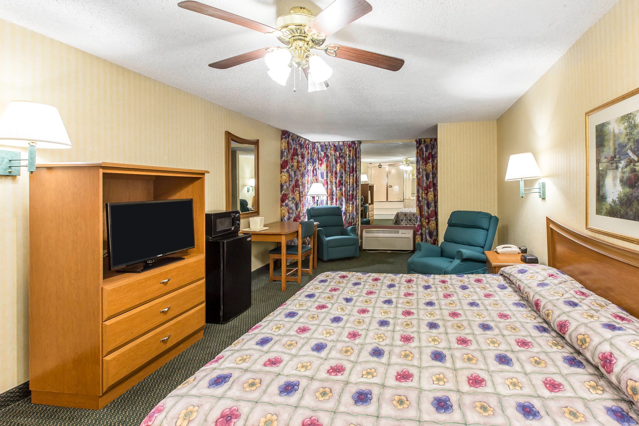 Econo Lodge Live Oak