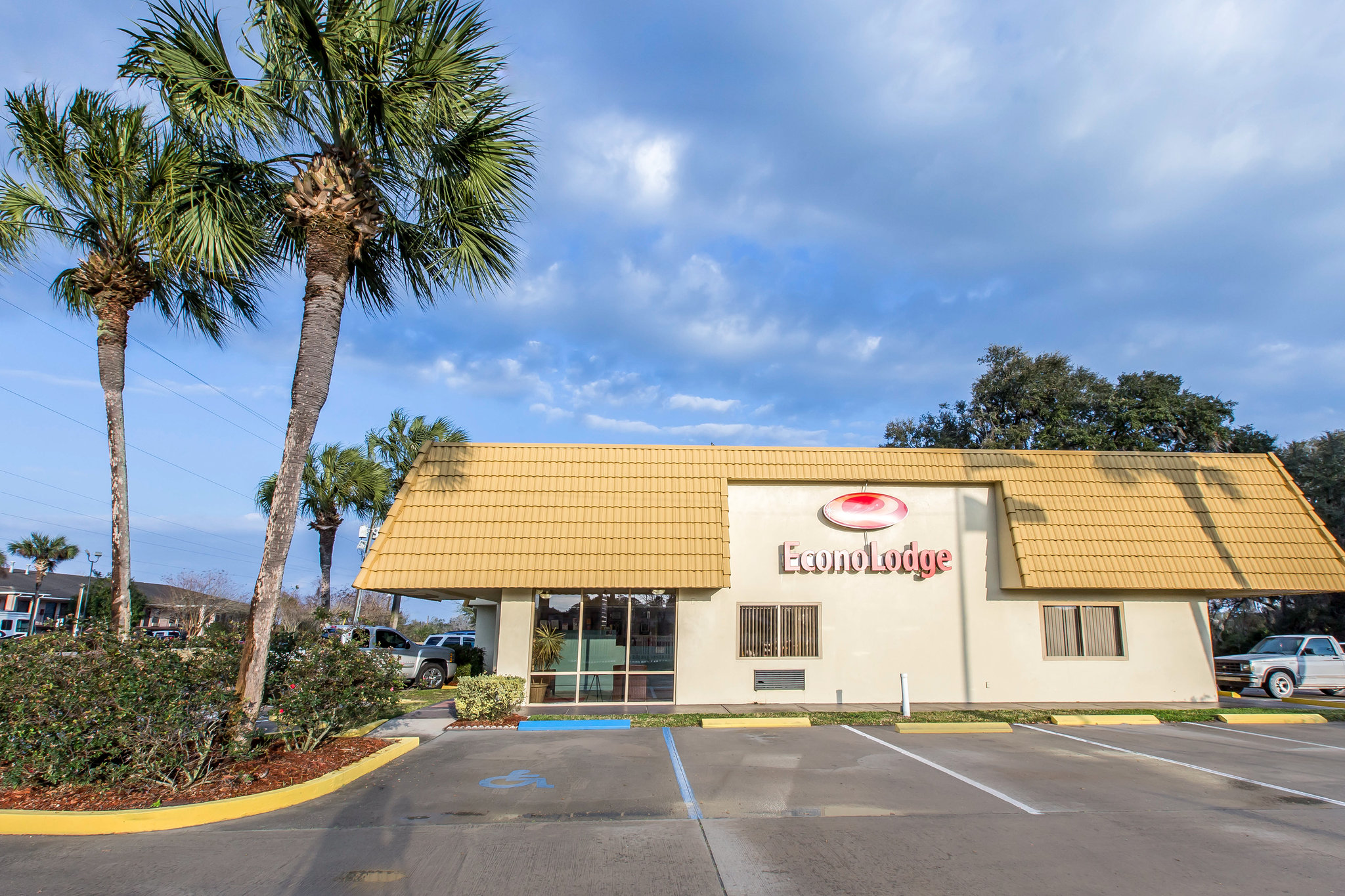 Econo Lodge Live Oak