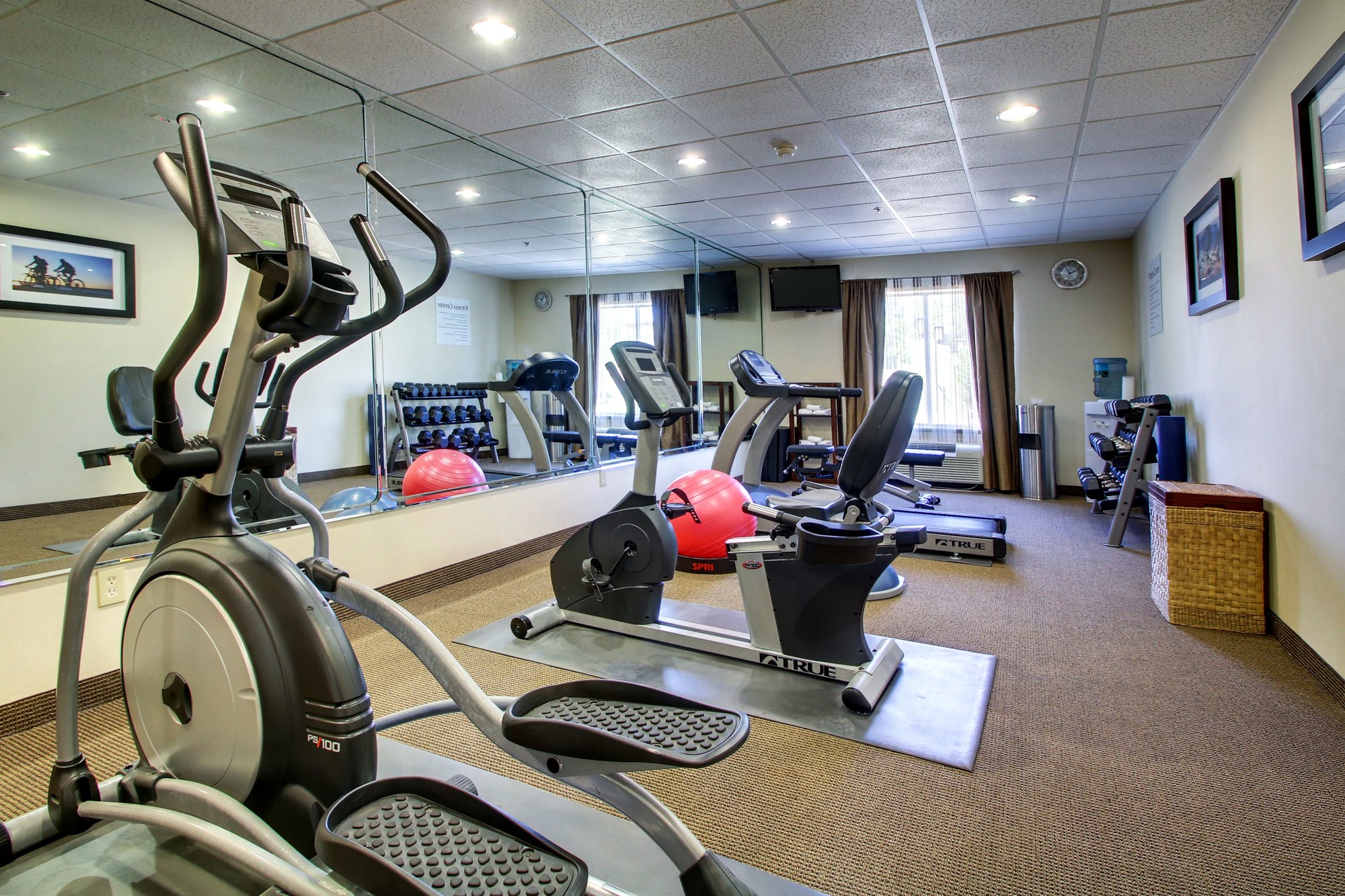 Holiday Inn Express & Suites Live oak