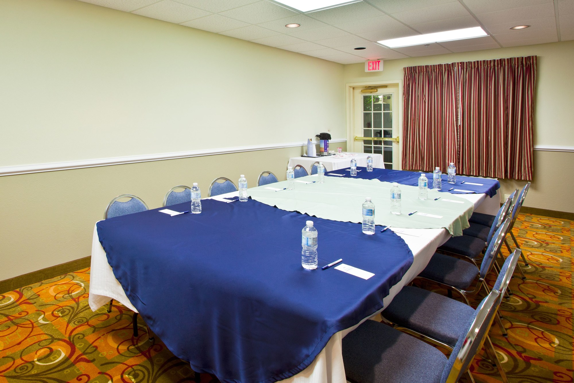 Holiday Inn Express & Suites Live oak