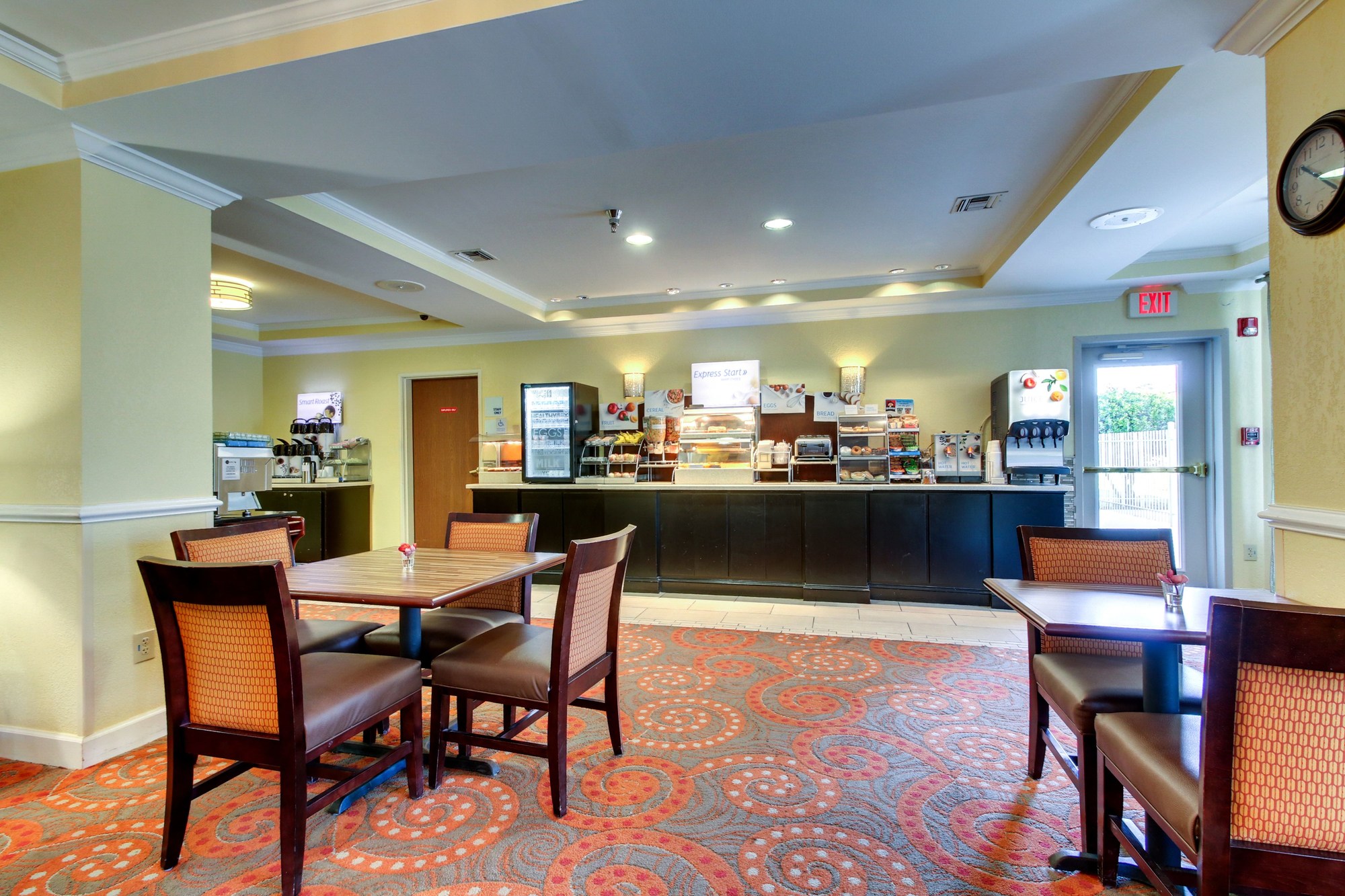 Holiday Inn Express & Suites Live oak