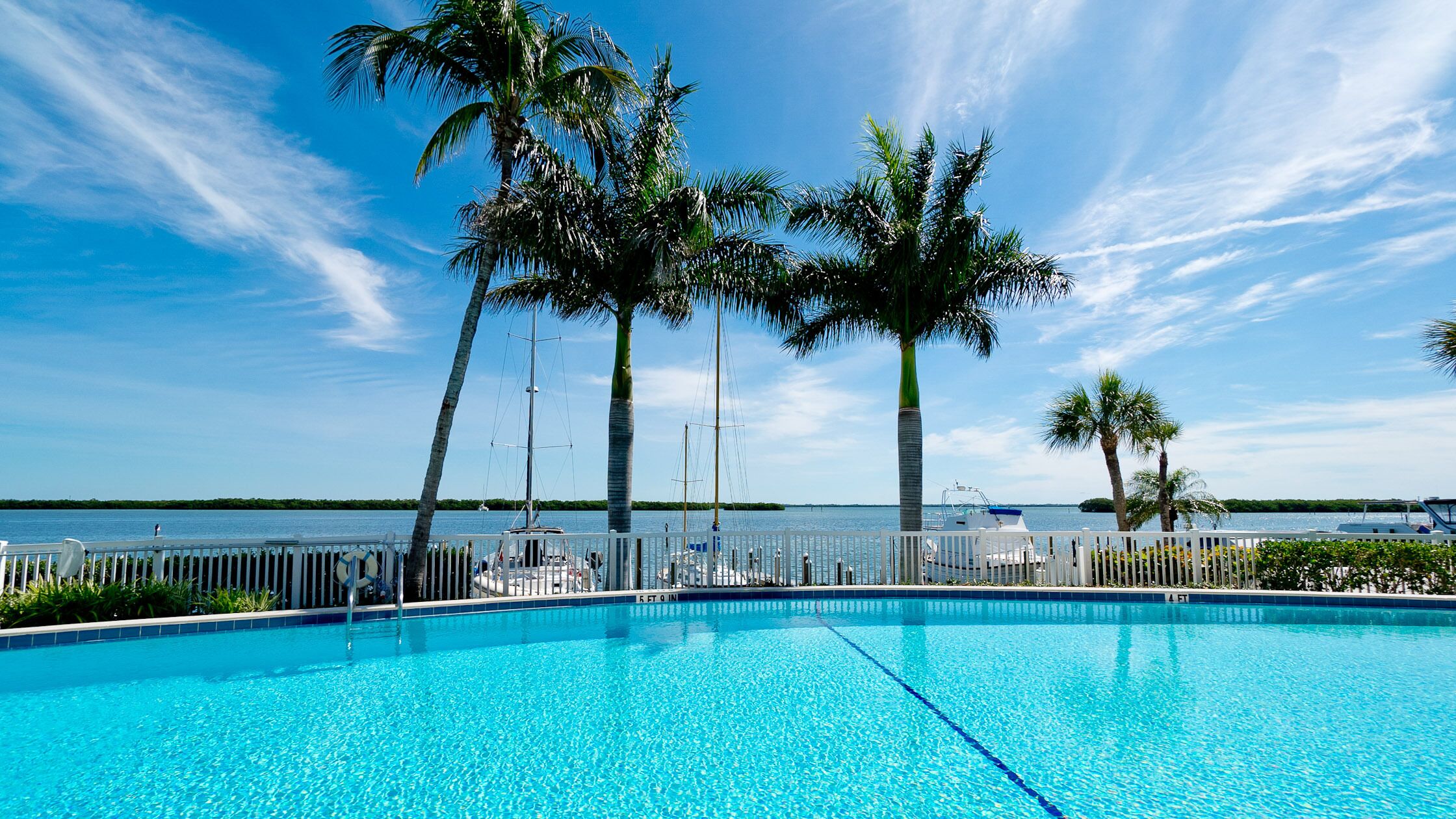 Harbour Villa Club