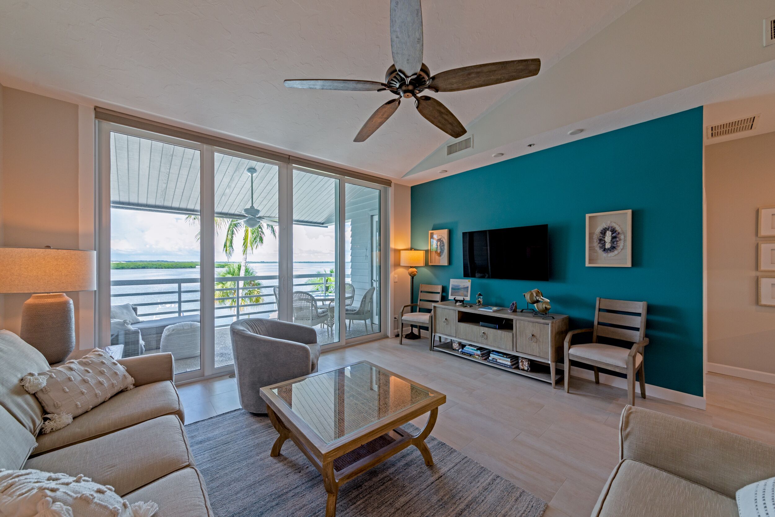 Harbour Villa Club