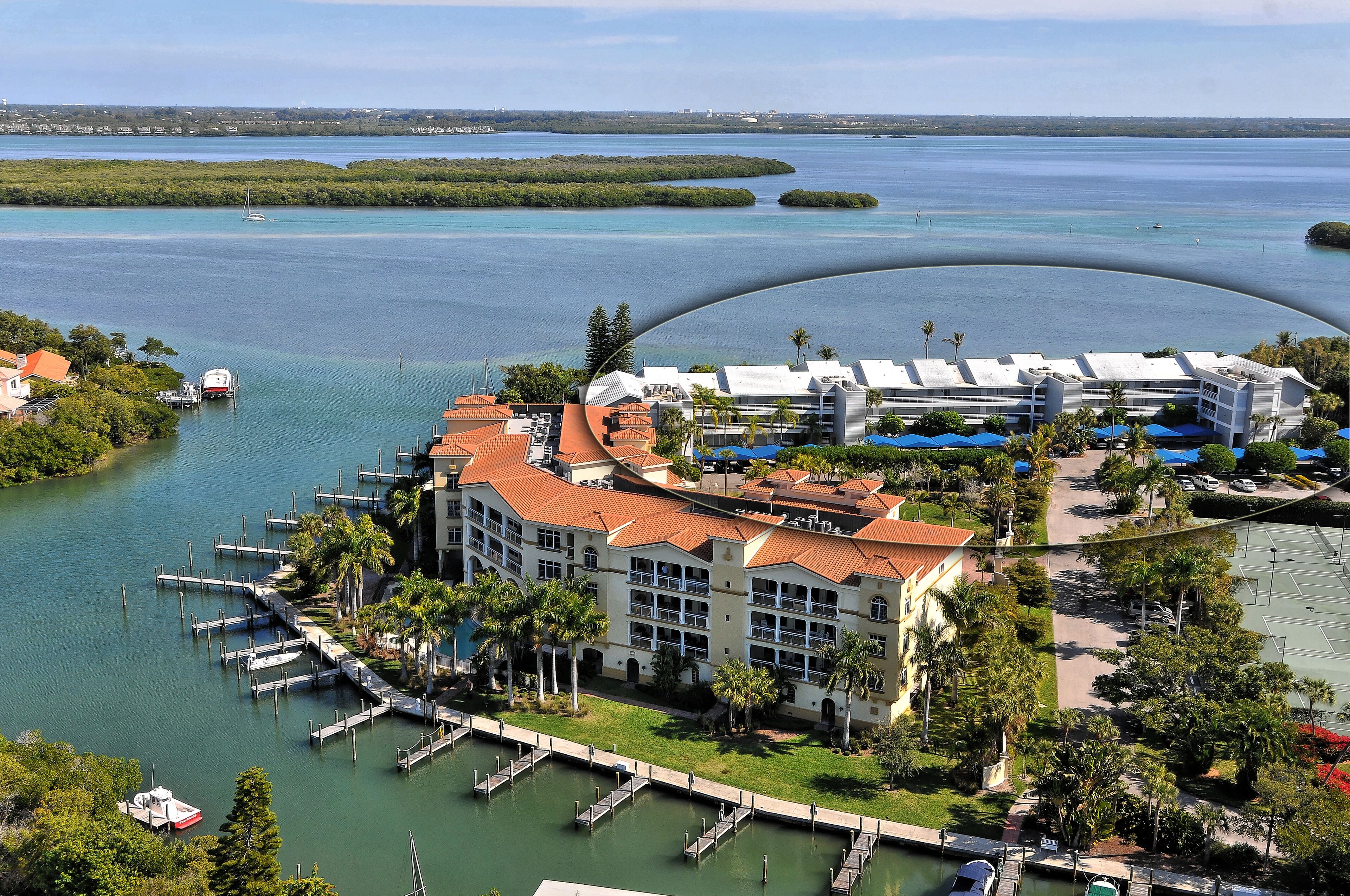Harbour Villa Club