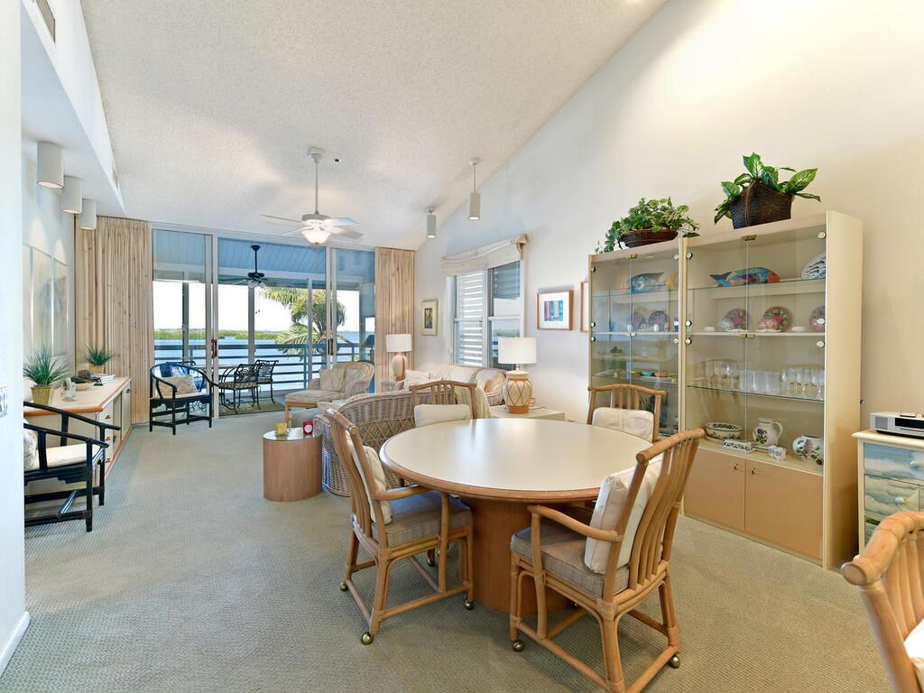 Harbour Villa Club