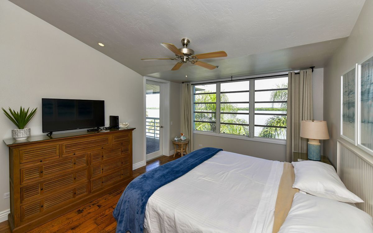Harbour Villa Club