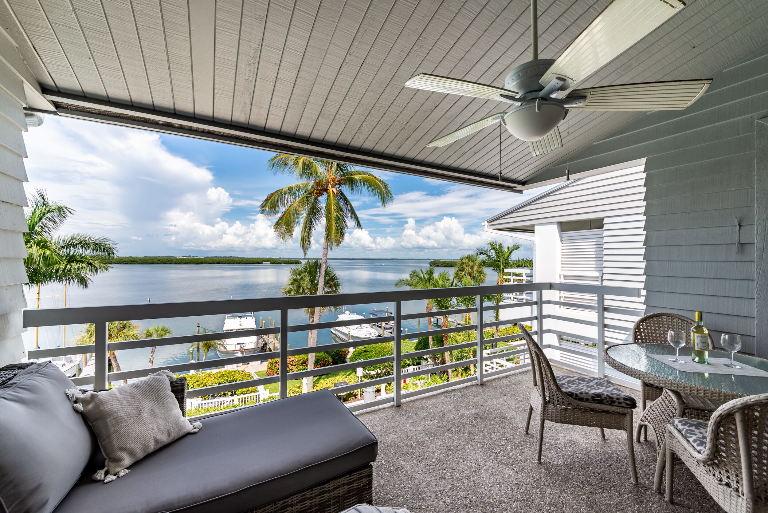 Harbour Villa Club