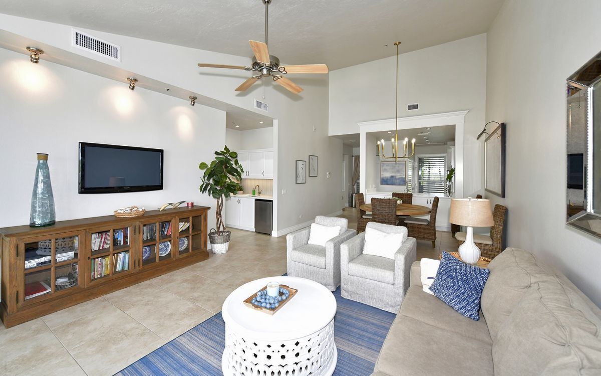 Harbour Villa Club