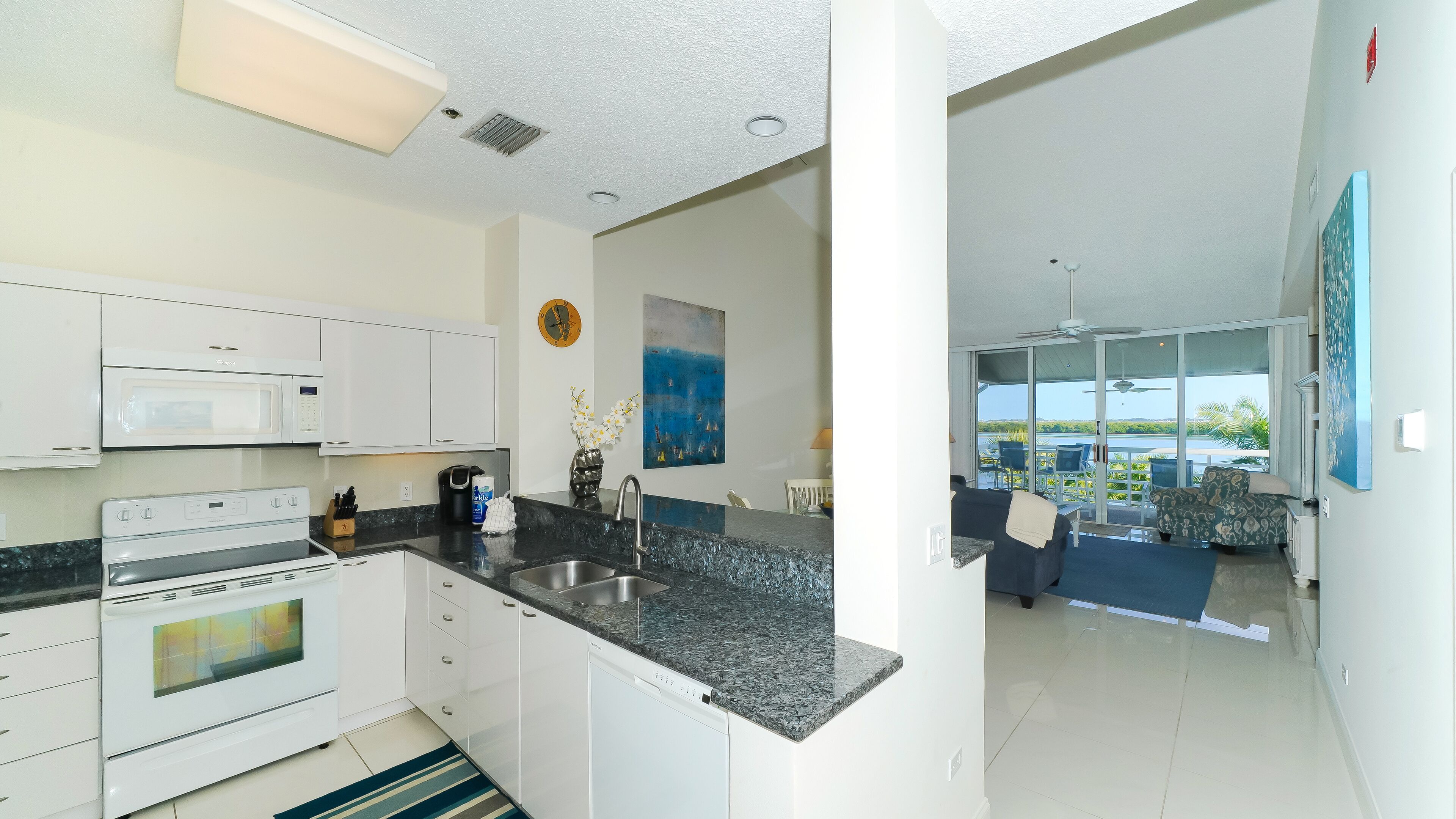 Harbour Villa Club