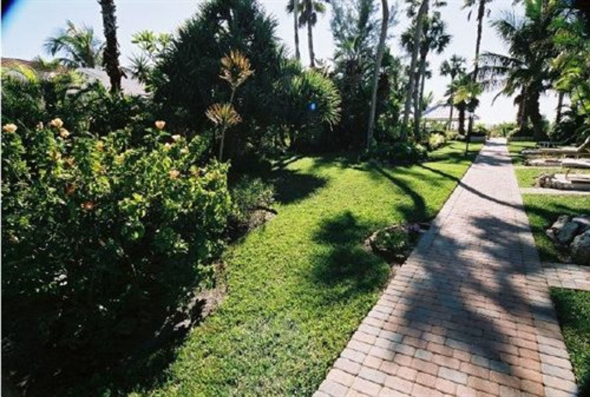 Sandpiper Inn