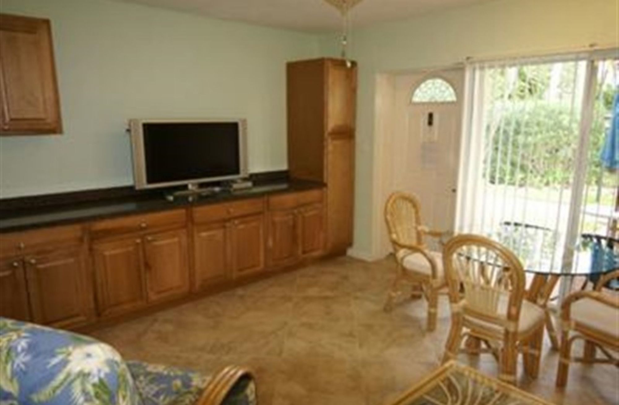 Sandpiper Inn