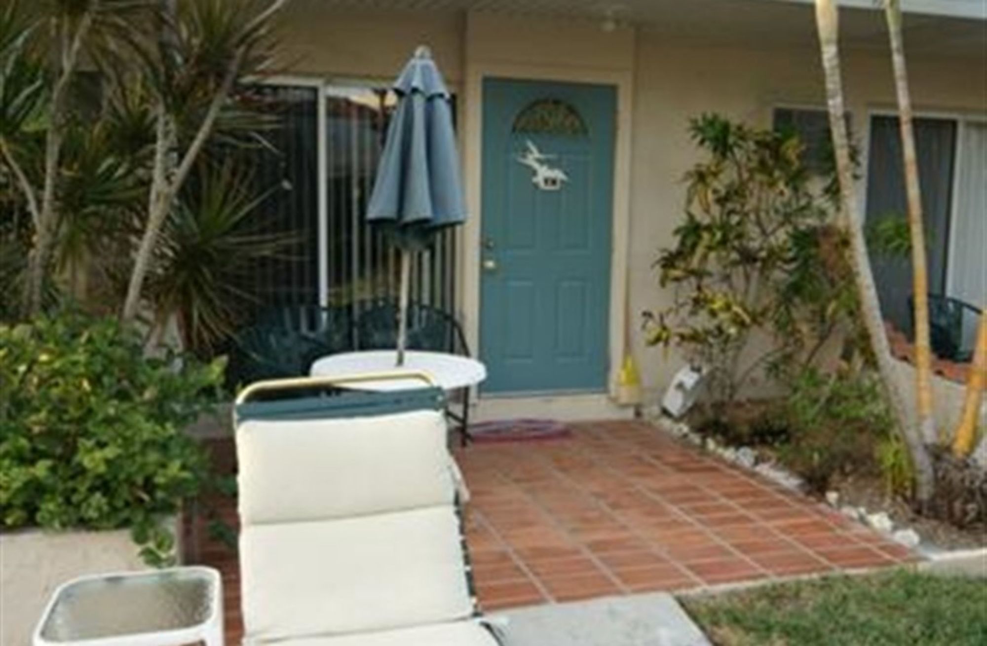Sandpiper Inn