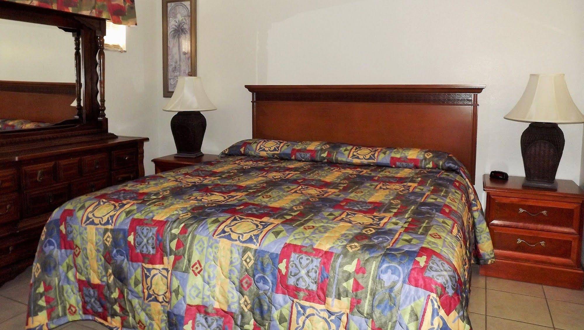 Holiday Isles Resort