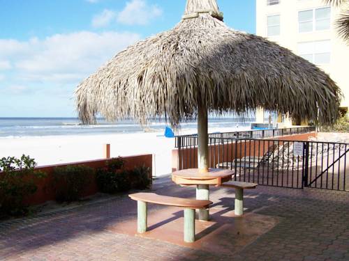 Las Brisas by TRS