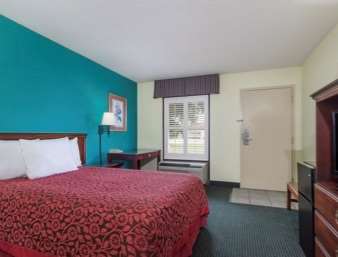Days Inn by Wyndham Marianna