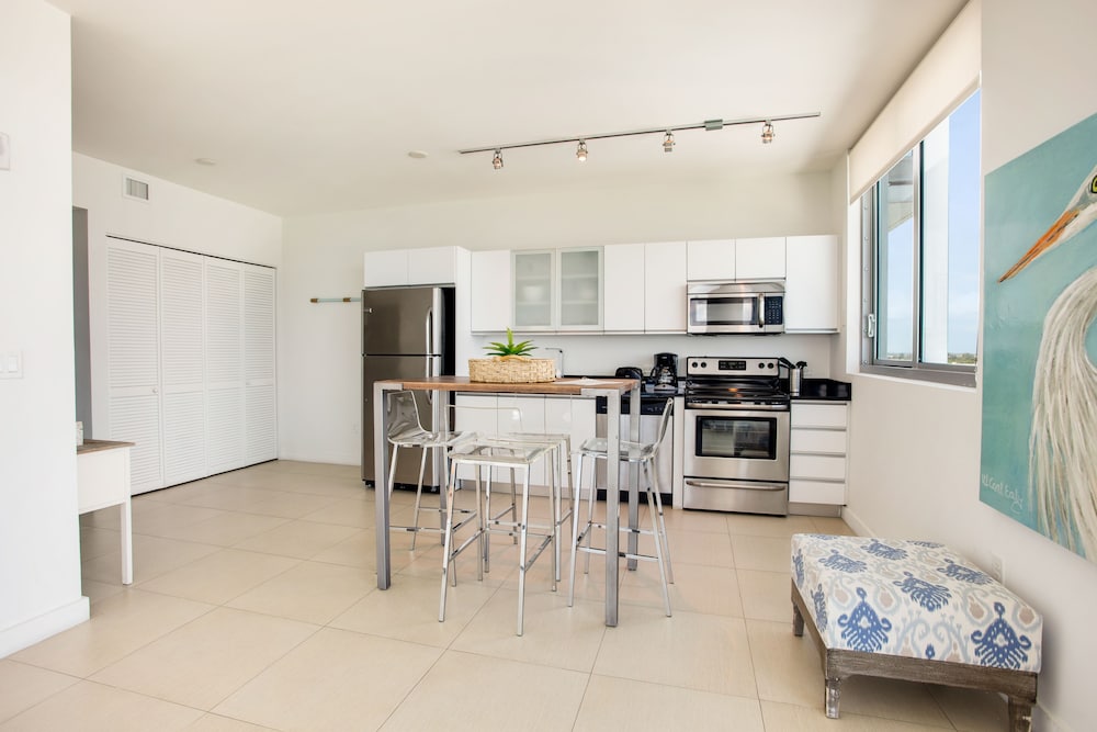 Miami Vacations Corporate Rentals - Monte Carlo