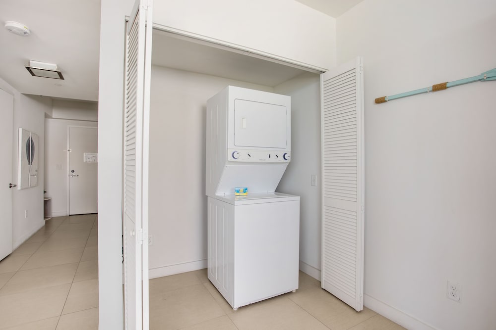 Miami Vacations Corporate Rentals - Monte Carlo