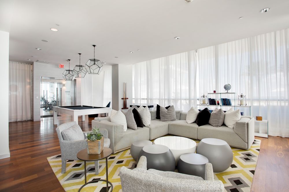 Miami Vacations Corporate Rentals - Monte Carlo