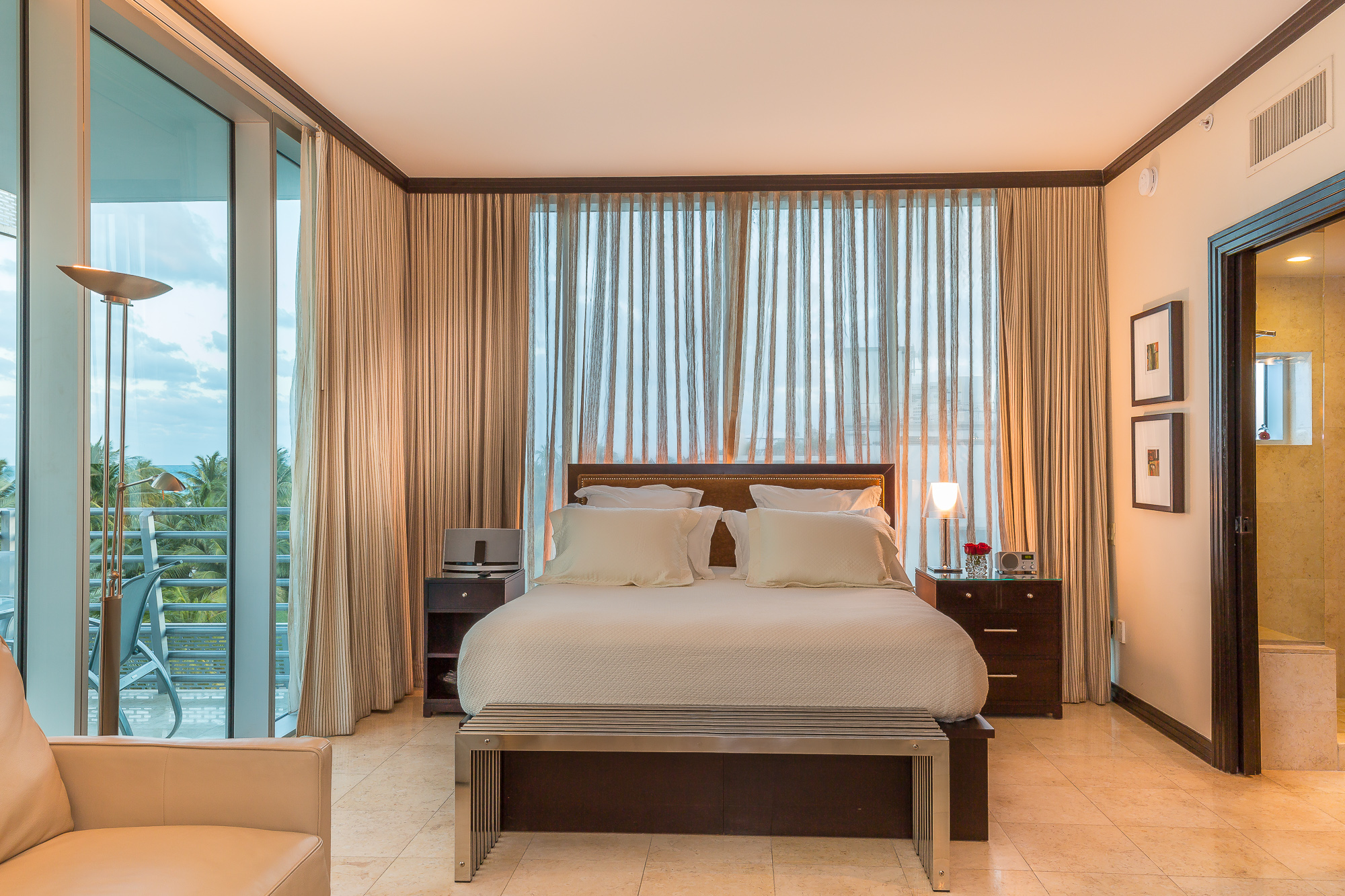 Christian Francis' Sapphire Suite Penthouse 09