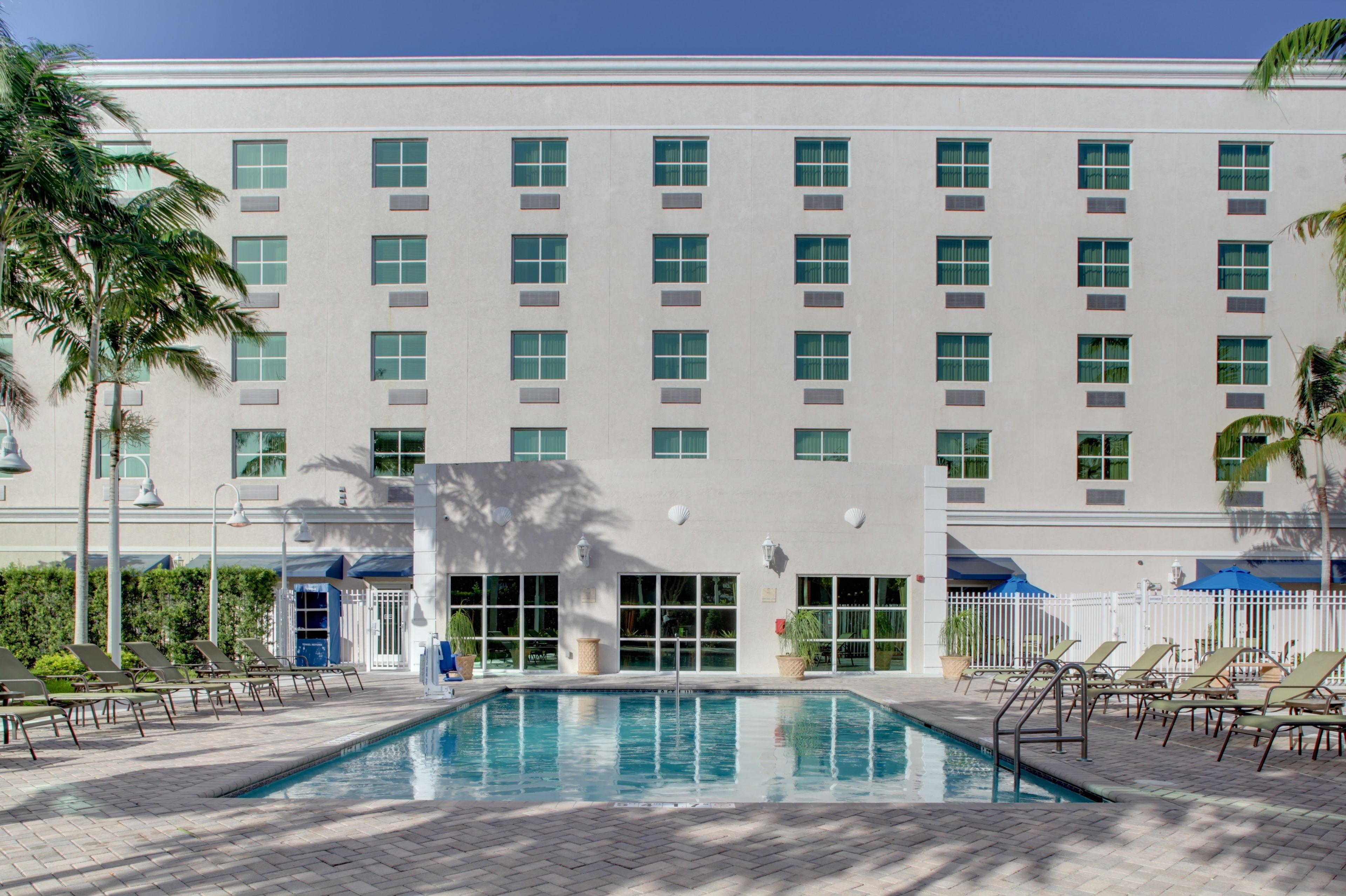Holiday Inn Express Hotel & Suites Miami-Kendall