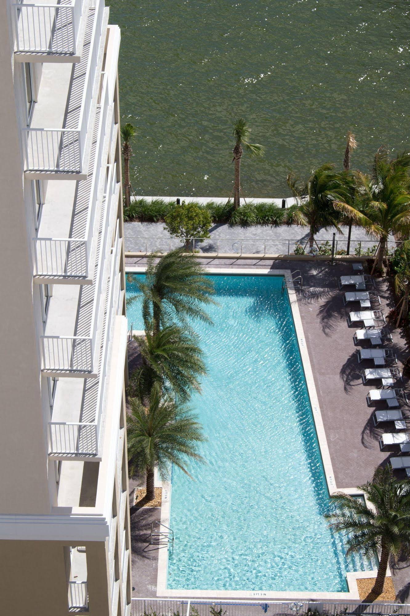 Mare Azur Miami Luxury Apartments by Grand Bay