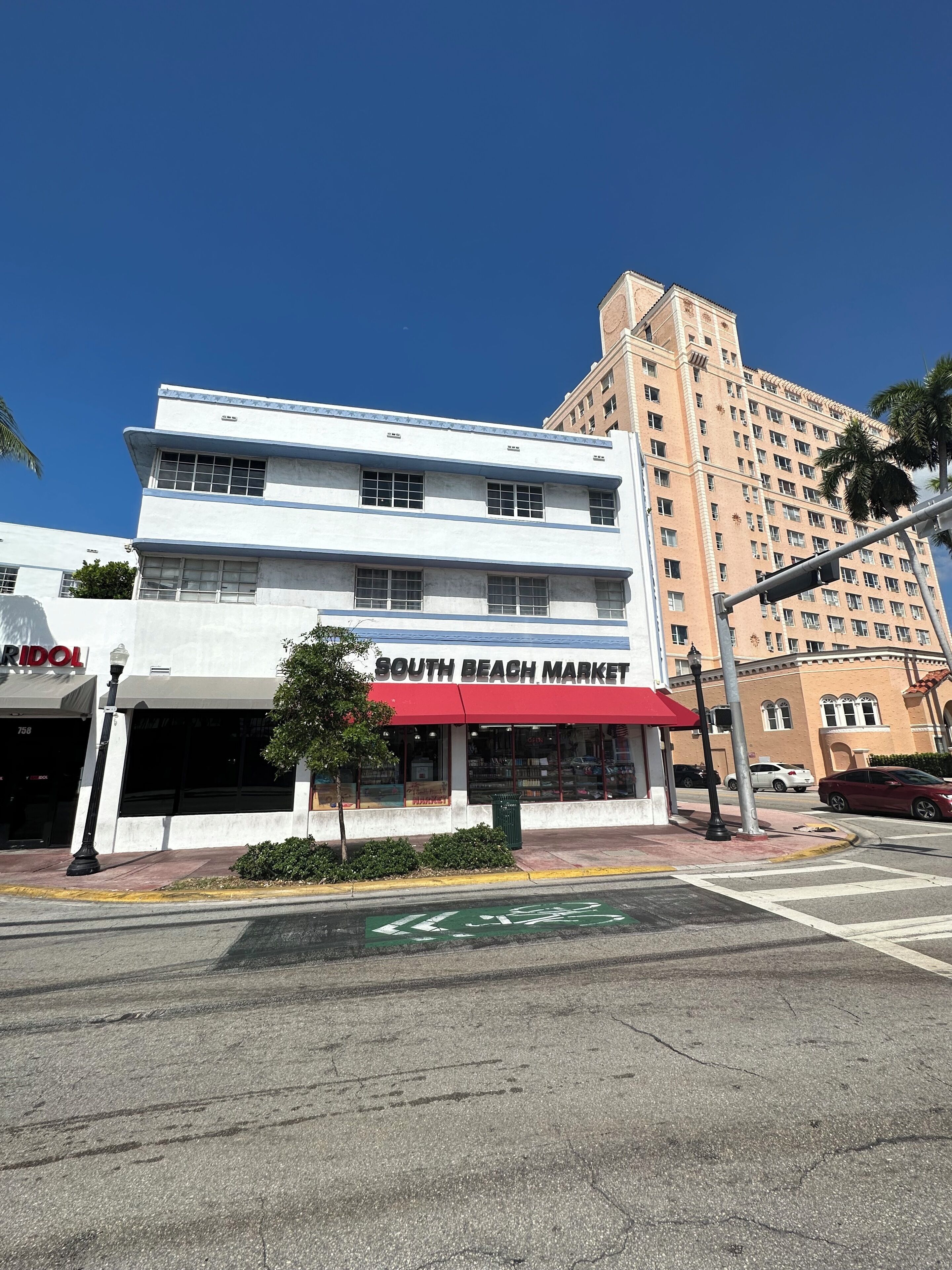 Royal South Beach