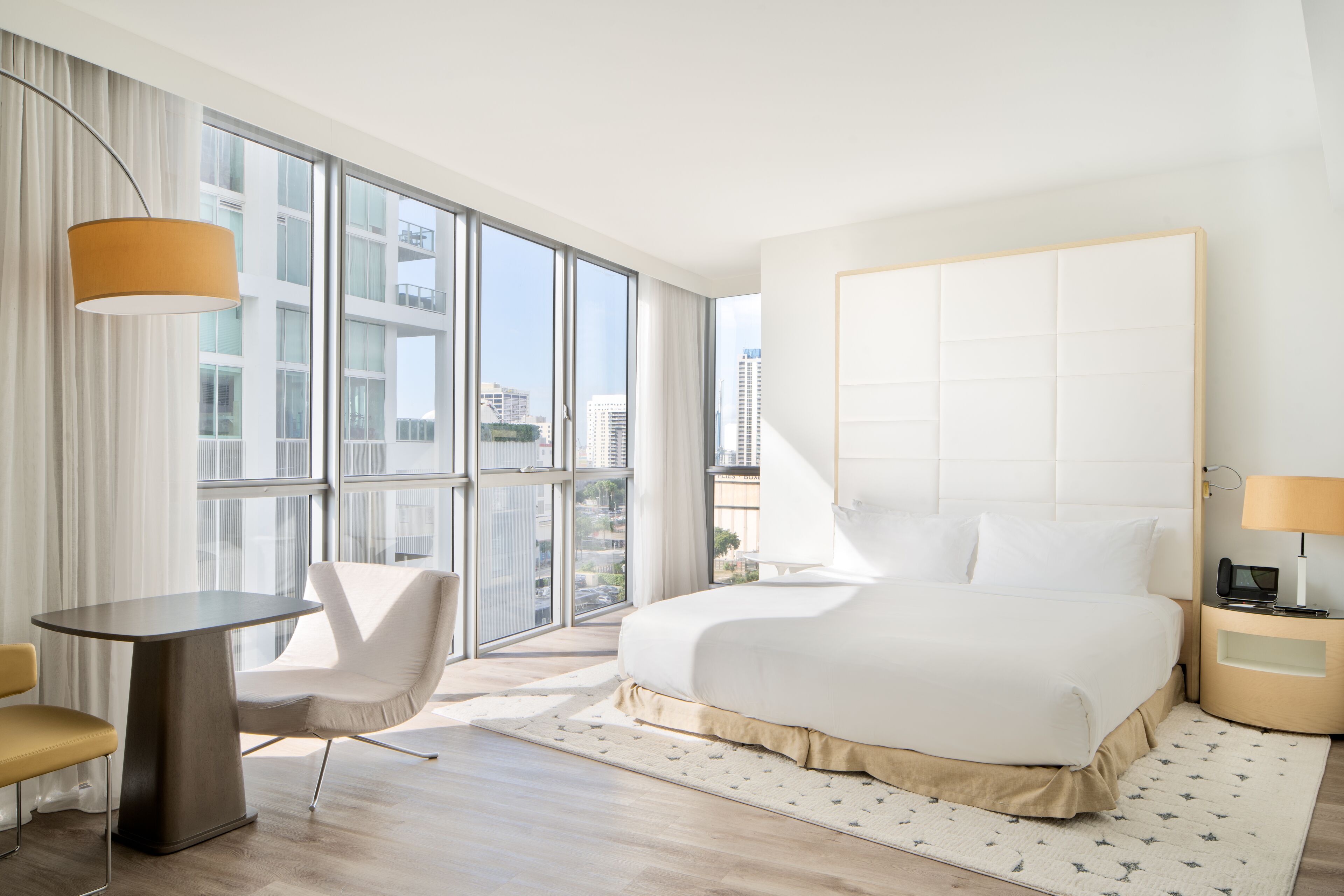 The Gabriel Miami Downtown, Curio Collection by Hilton
