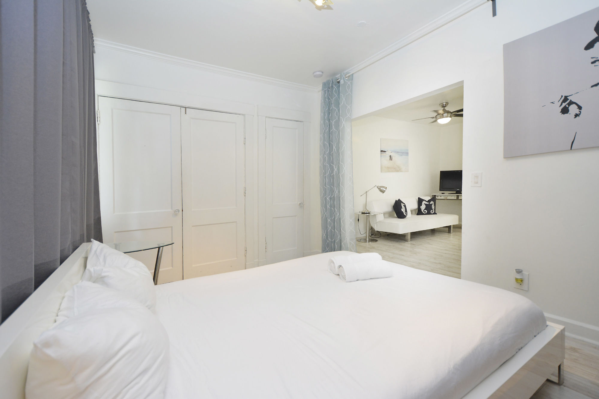 Art Deco Drexel Apartments