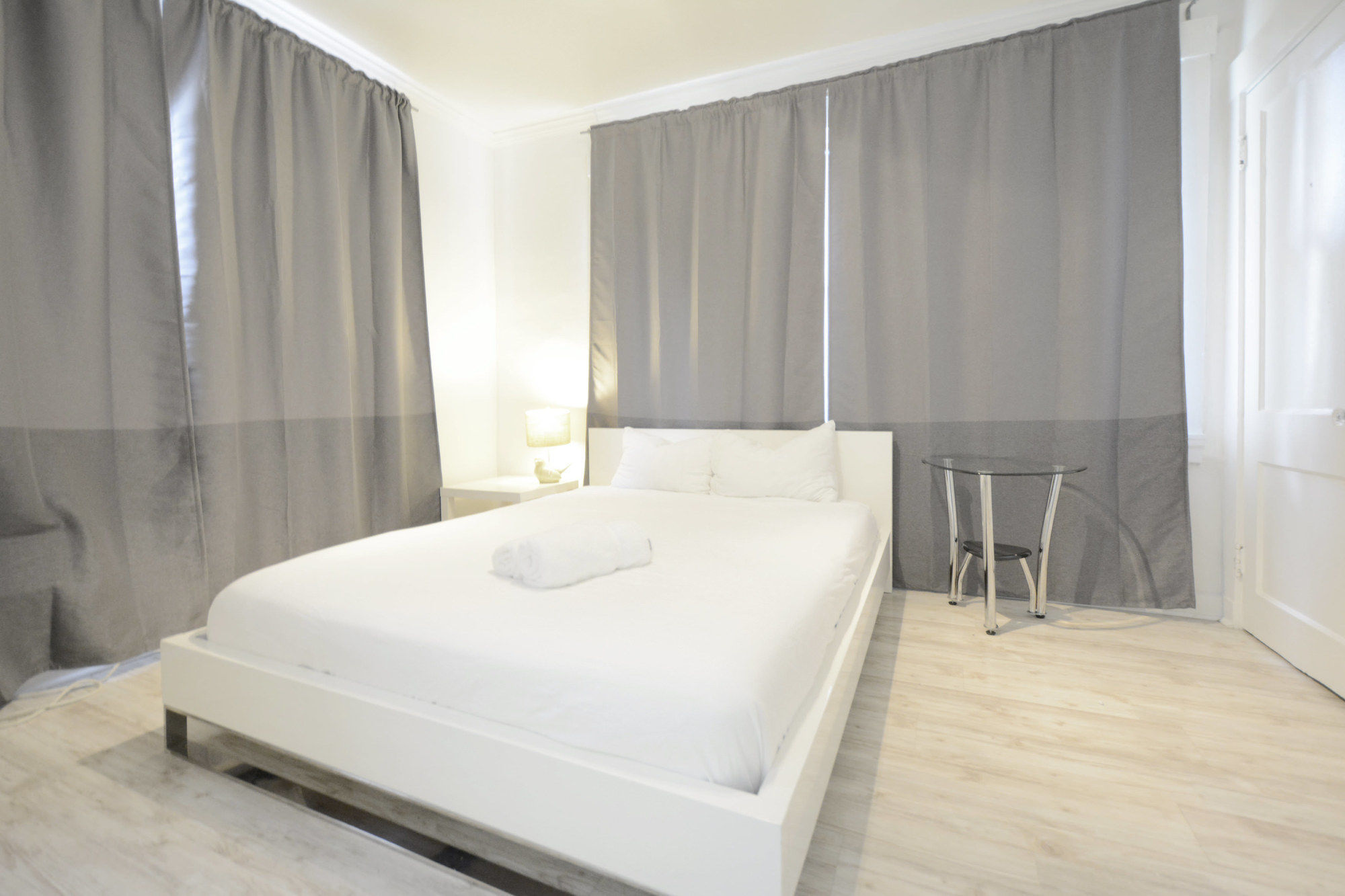 Art Deco Drexel Apartments