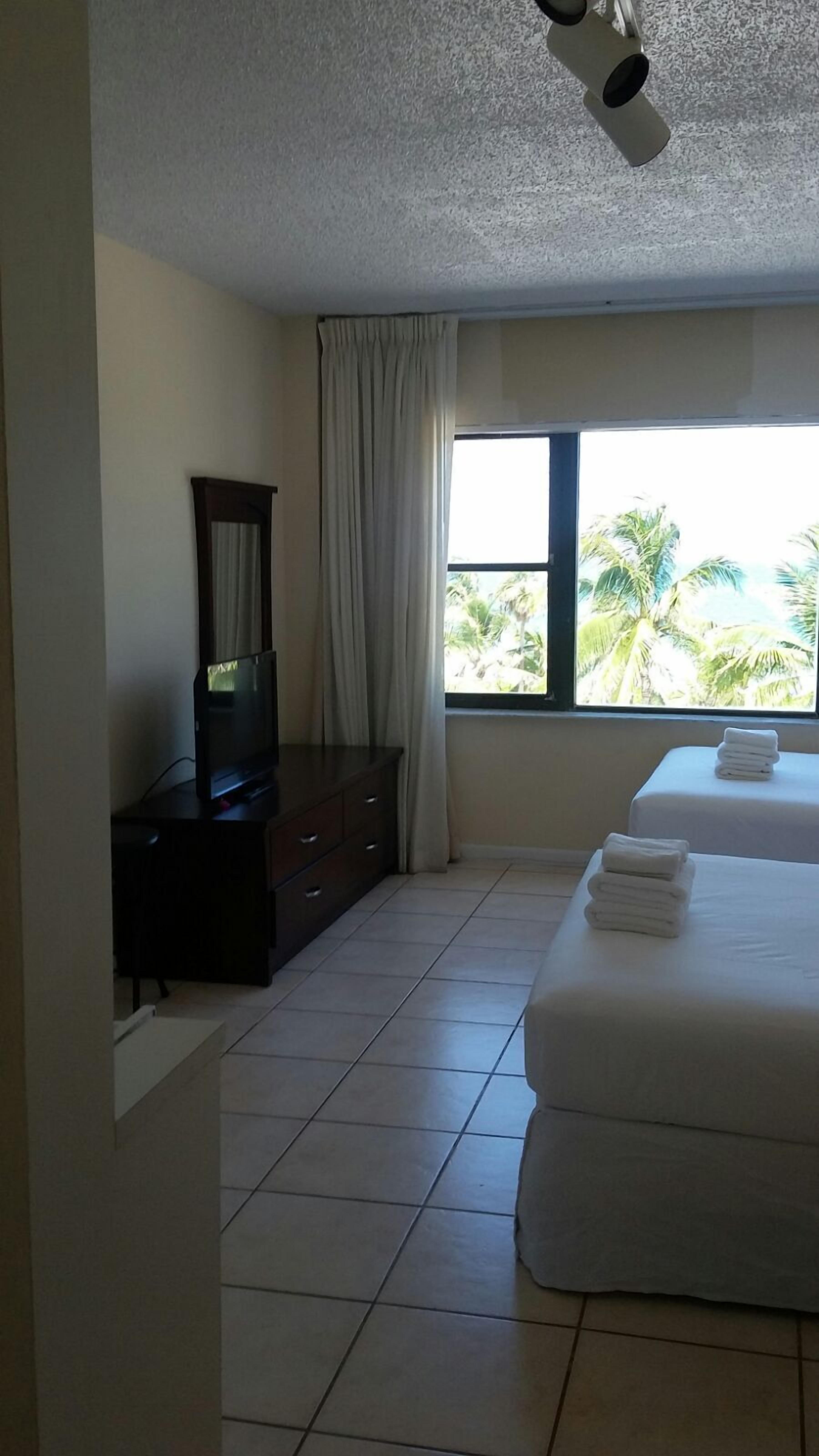 Casablanca on the Ocean - East Tower by Design Suites Miami