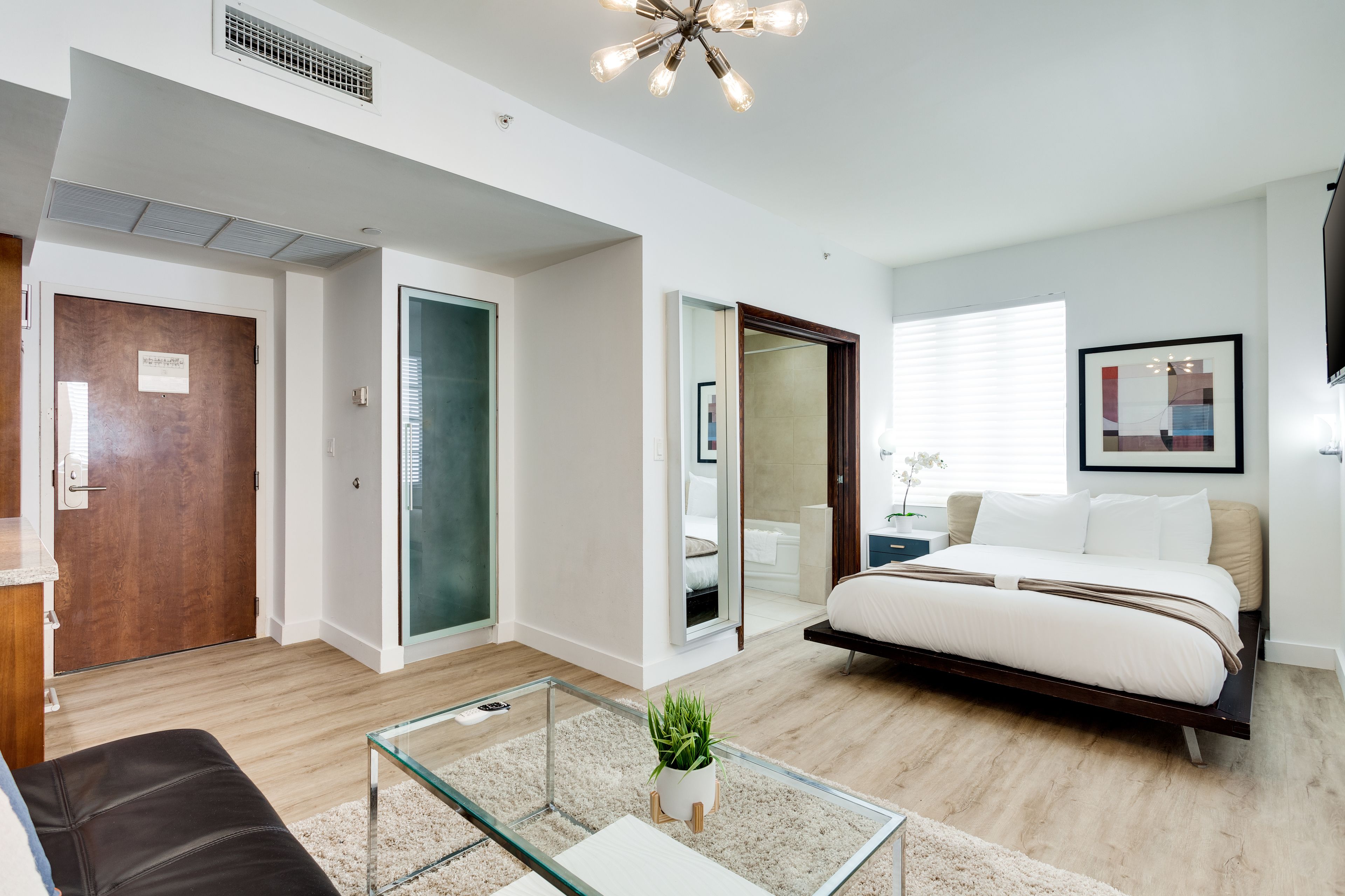 Congress Suites at the Strand
