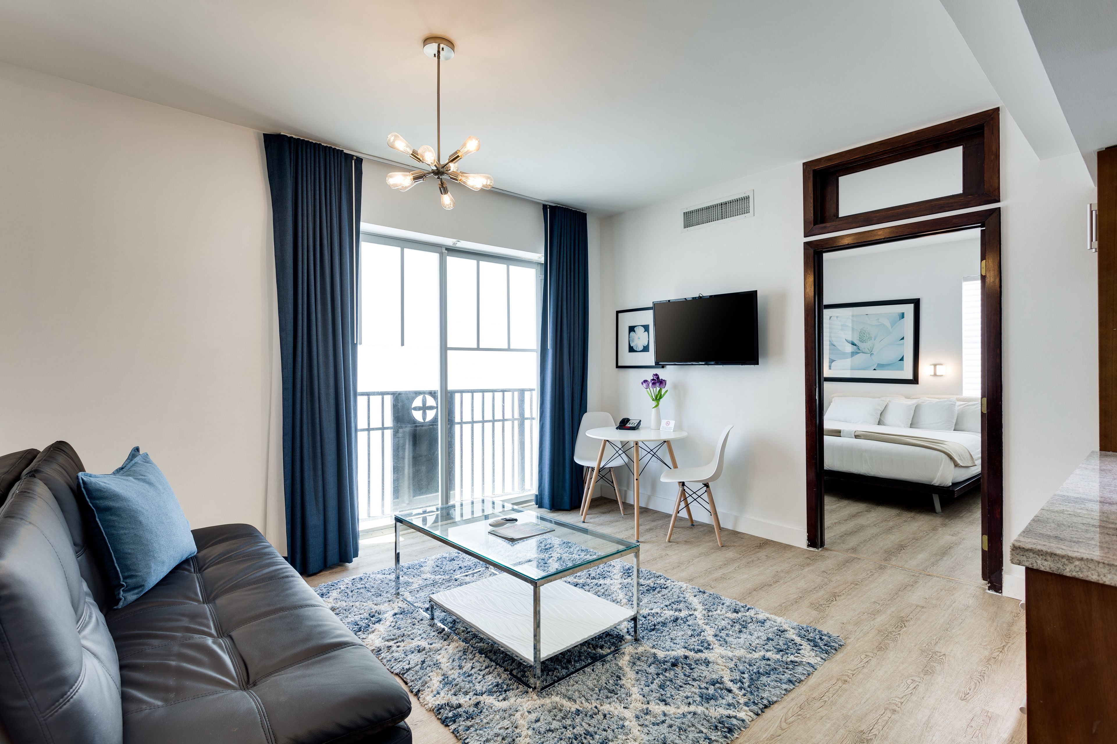 Congress Suites at the Strand