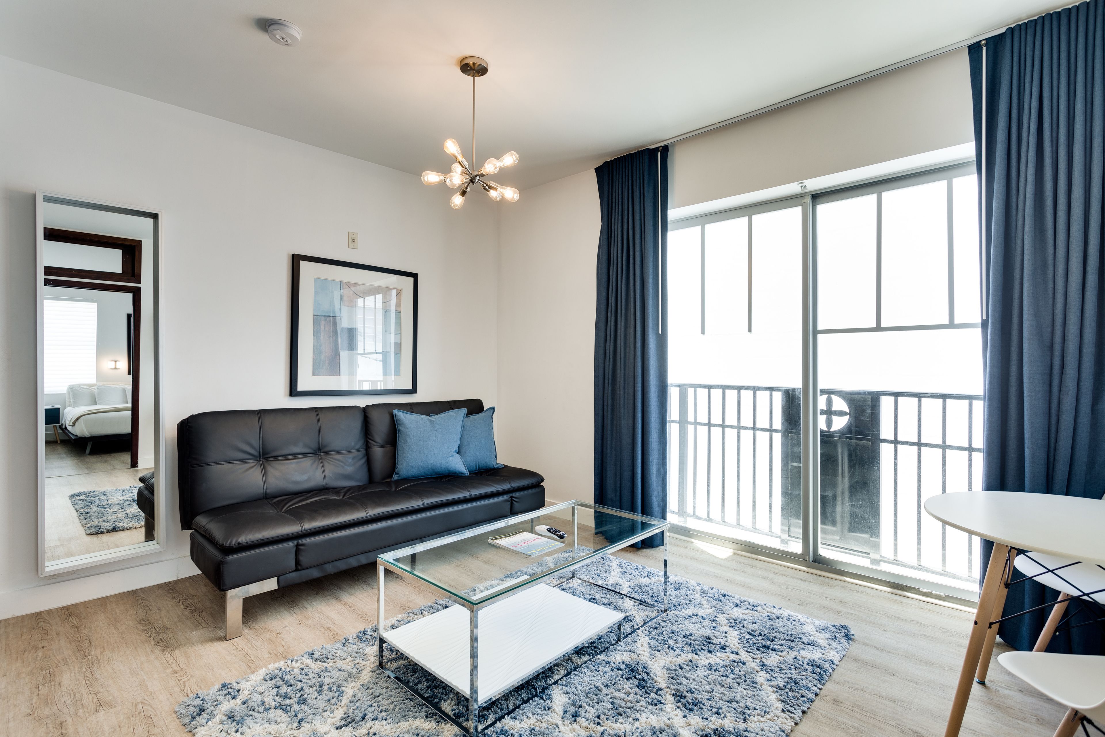 Congress Suites at the Strand