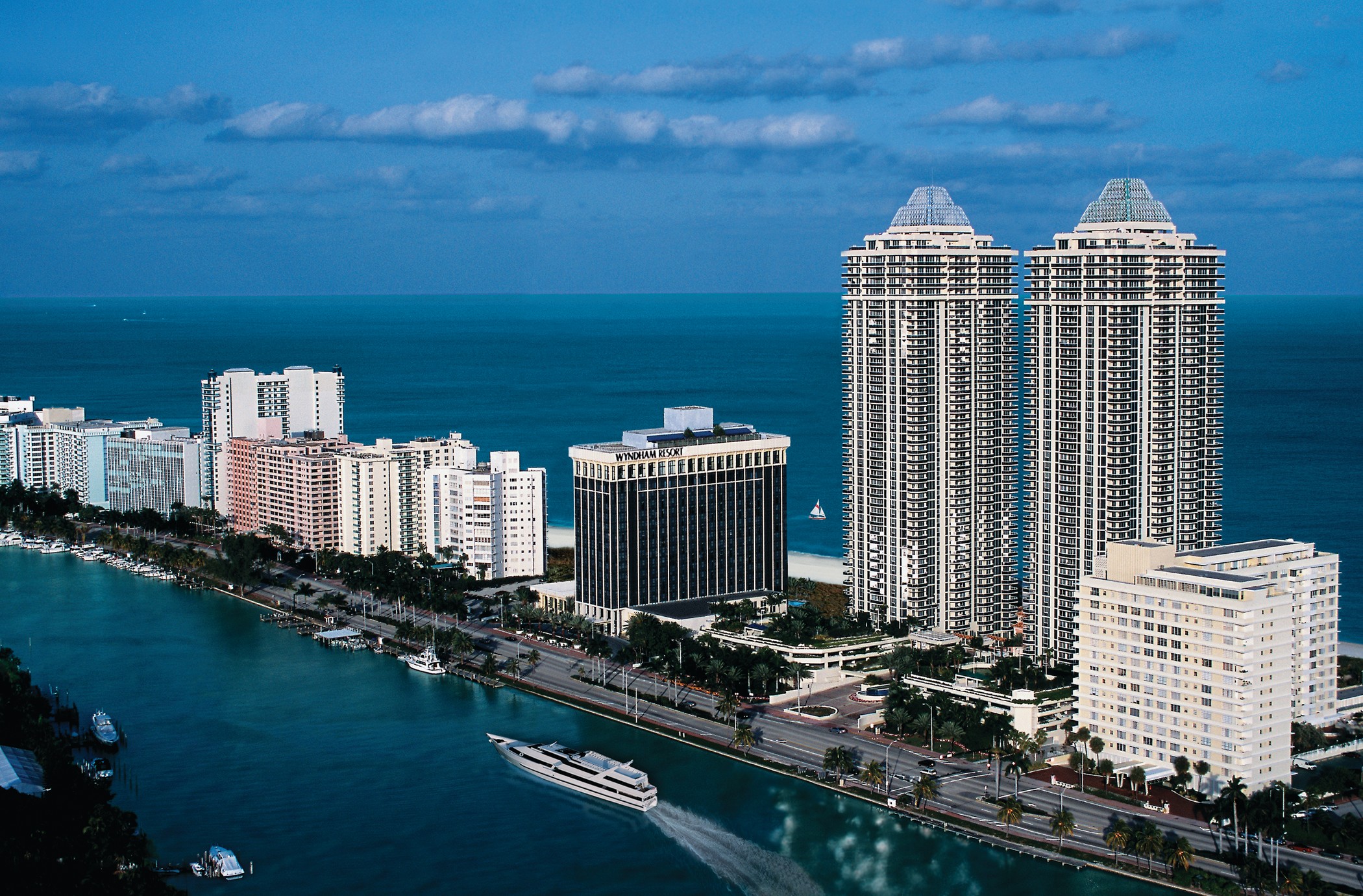 Miami Beach Resort & Spa