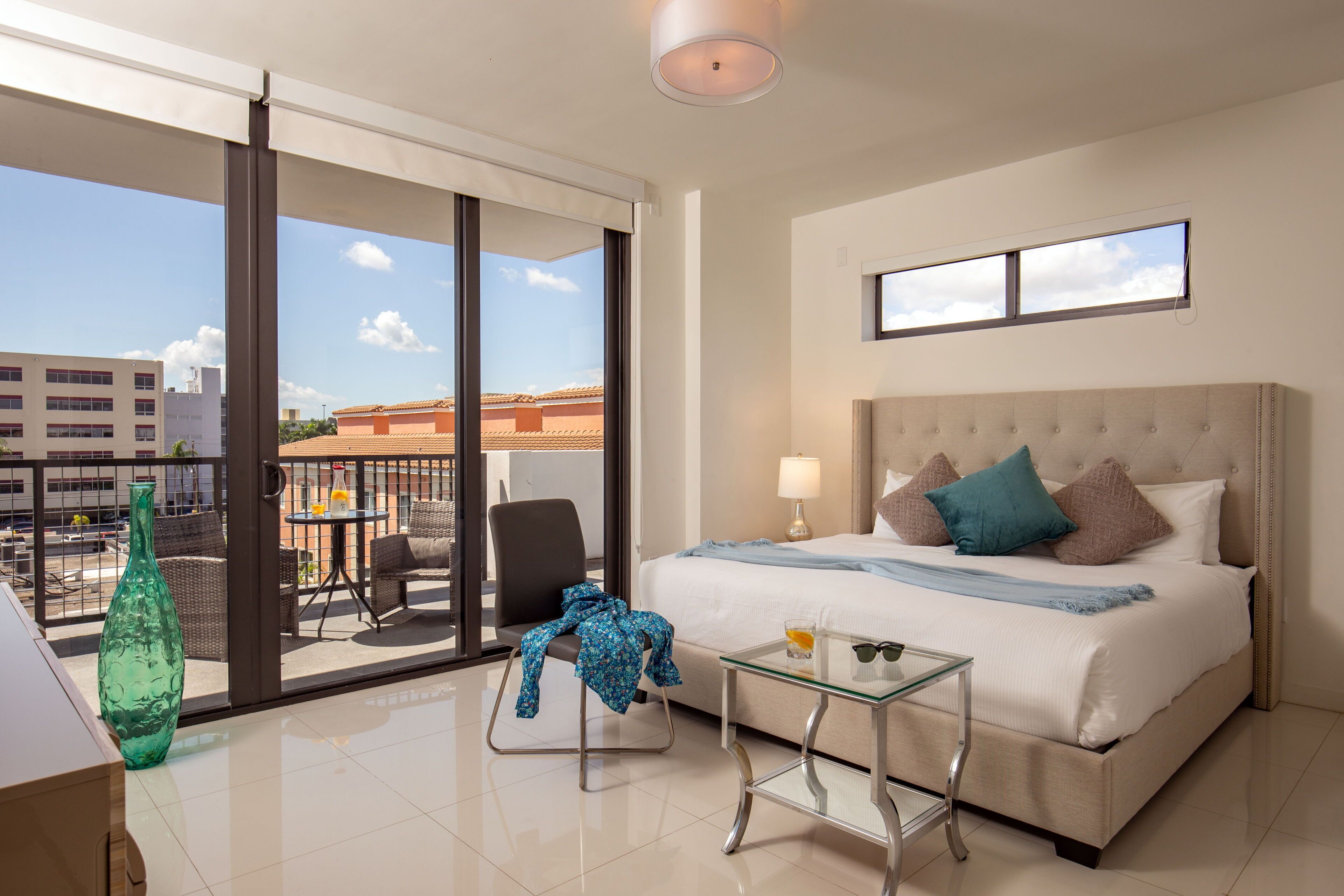 Moderno Residences By Bay Breeze