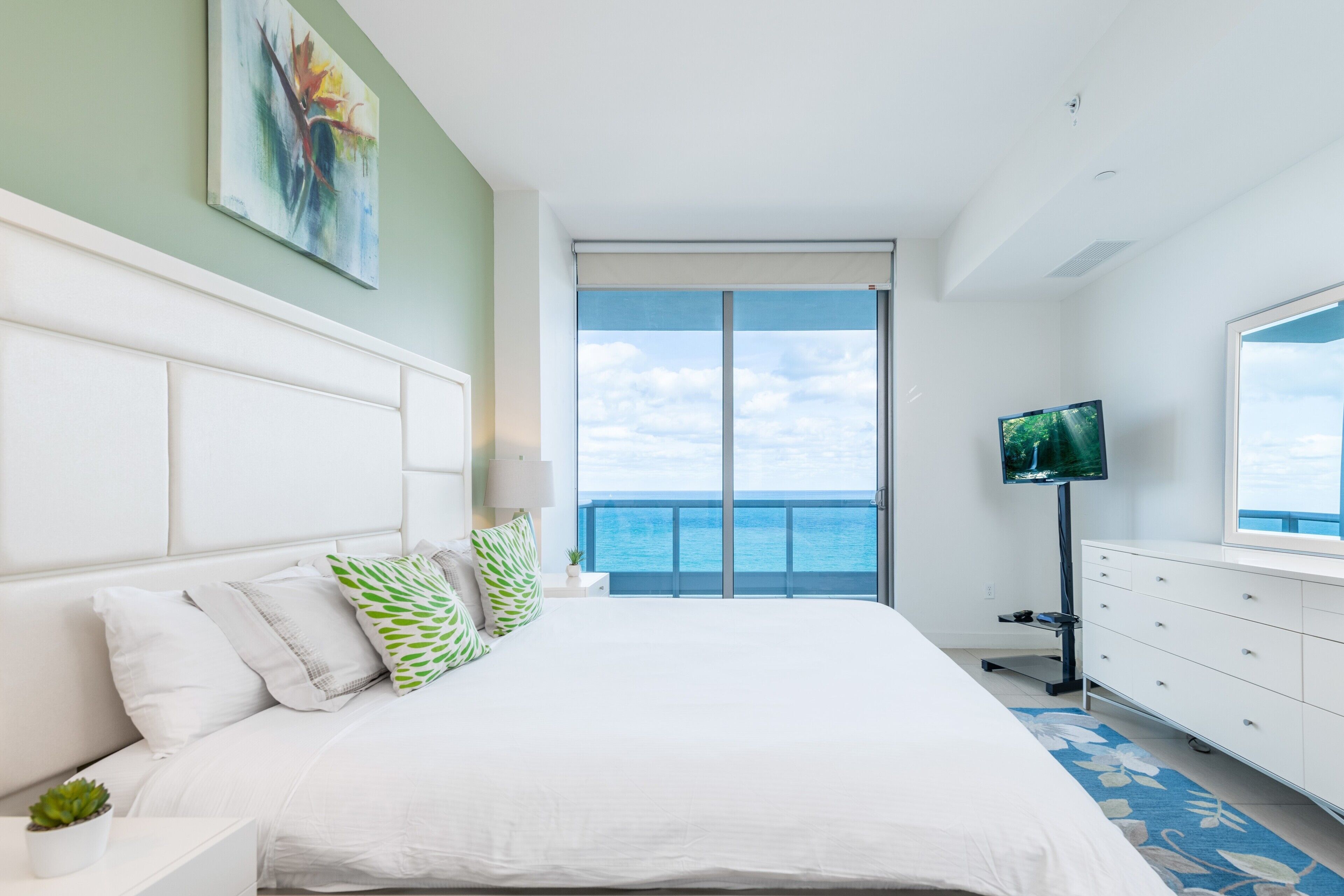 Monte Carlo Miami Beach Condo by Churchill Suites