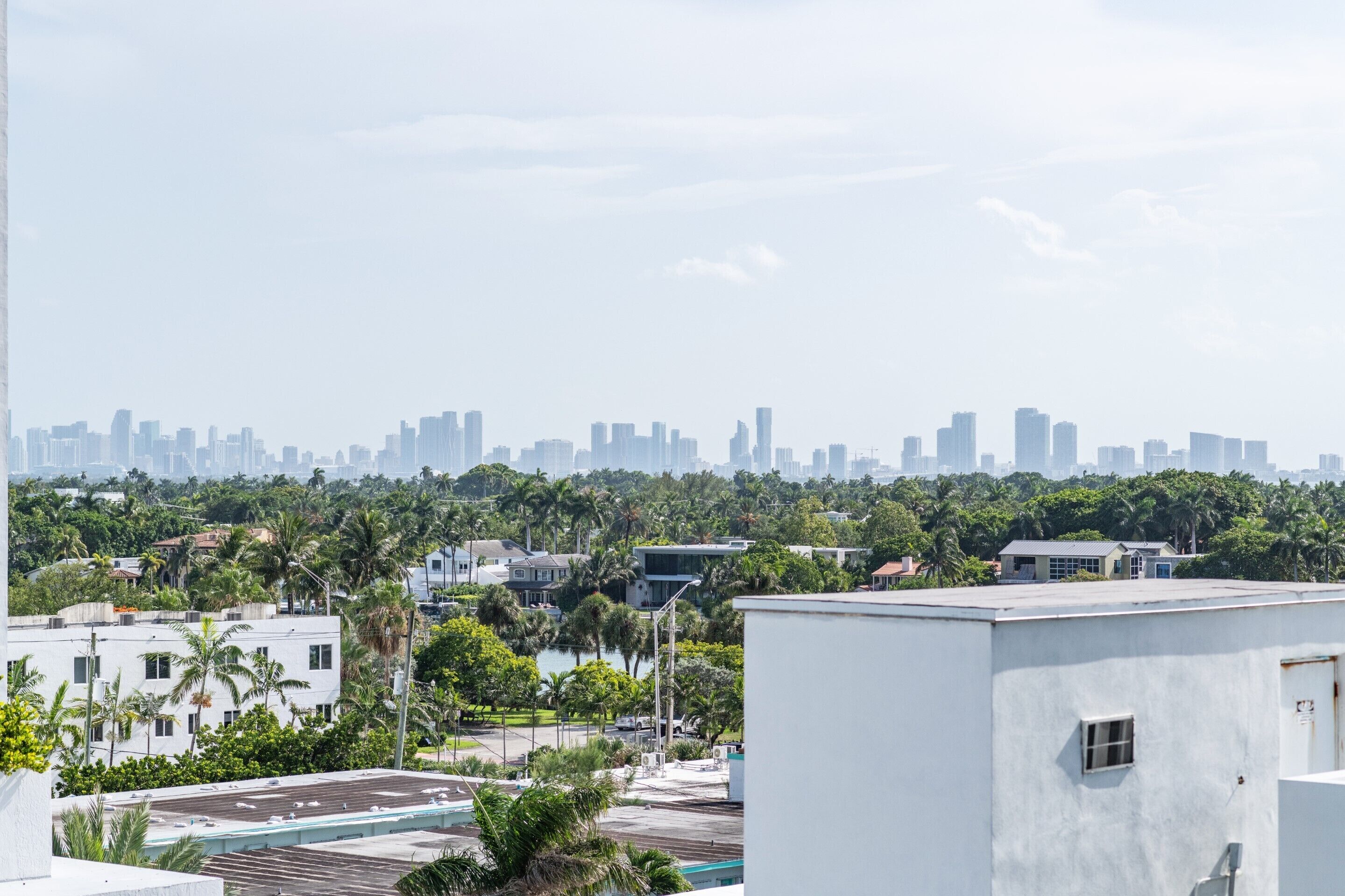 Monte Carlo Miami Beach Condo by Churchill Suites