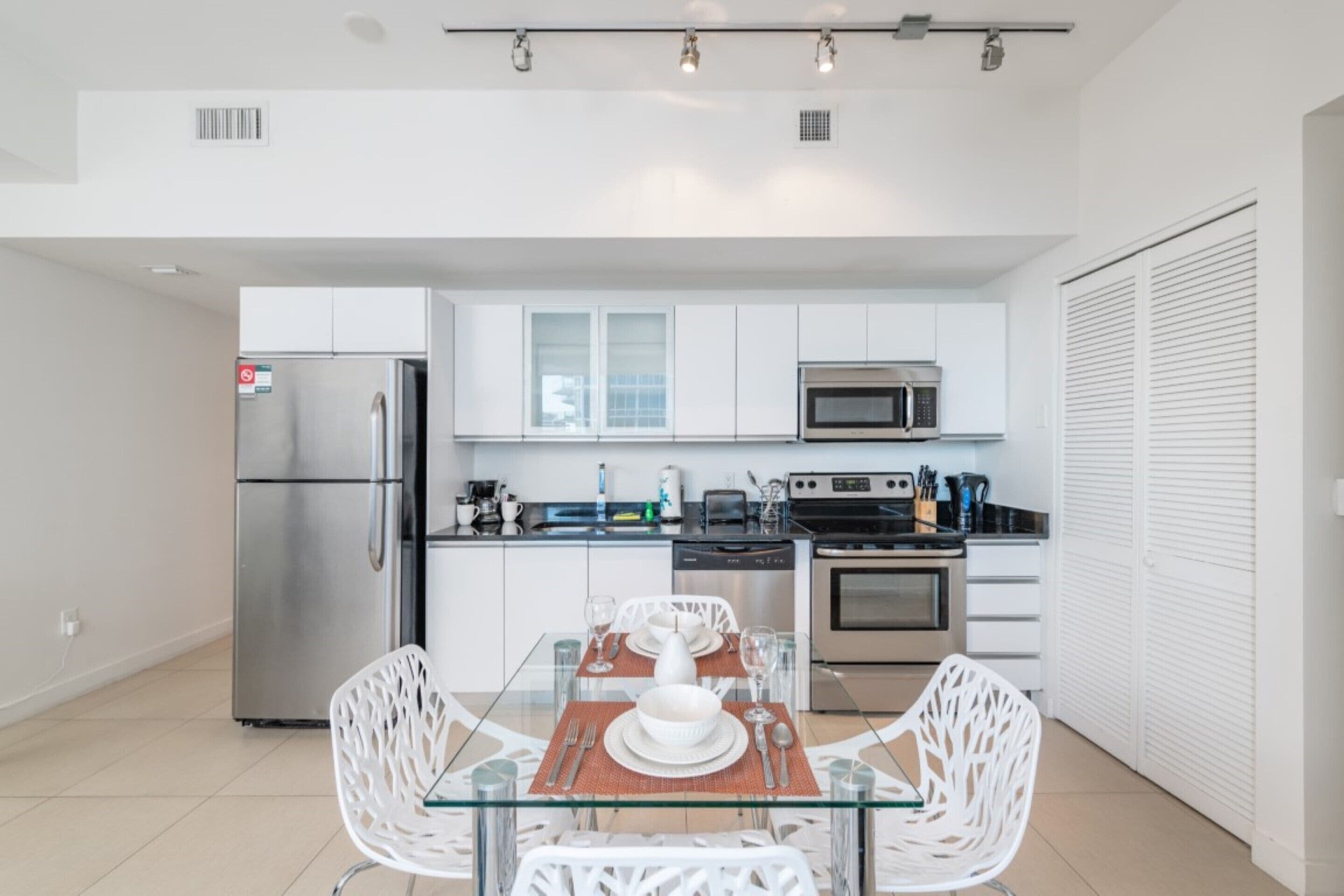 Monte Carlo Miami Beach Condo by Churchill Suites