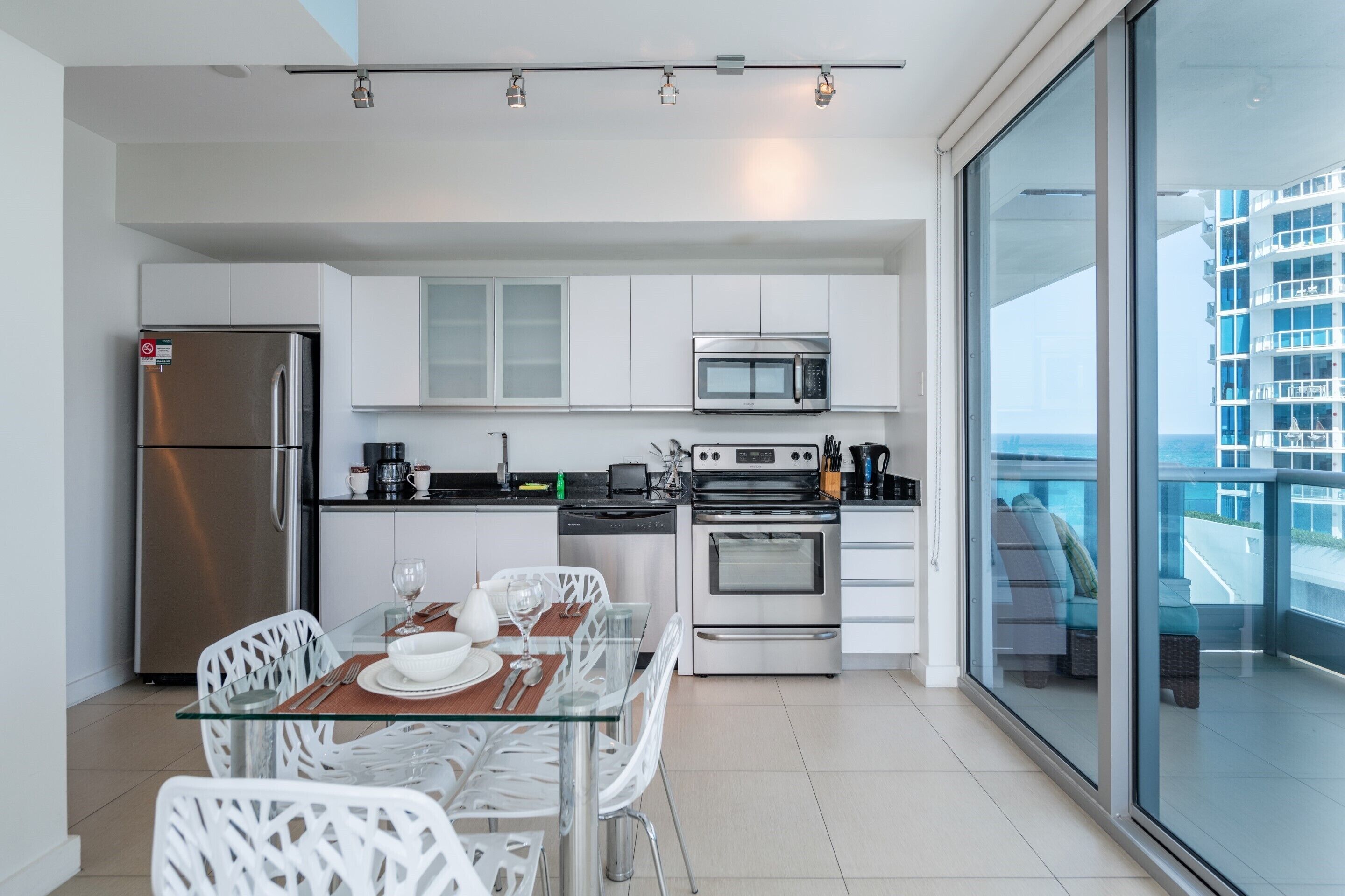 Monte Carlo Miami Beach Condo by Churchill Suites
