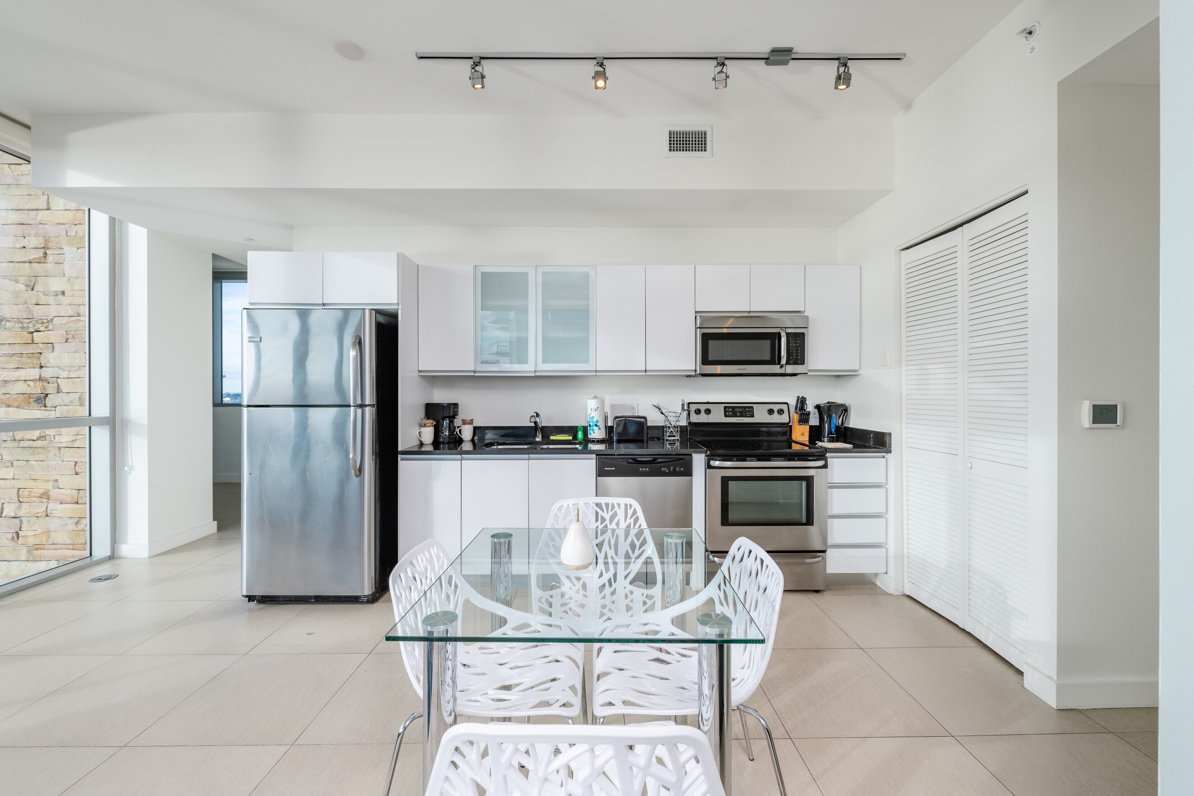 Monte Carlo Miami Beach Condo by Churchill Suites