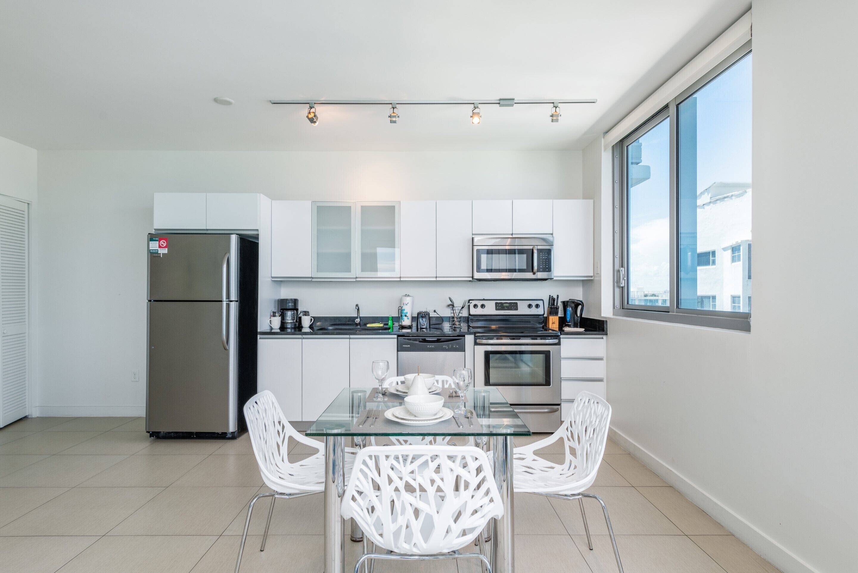 Monte Carlo Miami Beach Condo by Churchill Suites