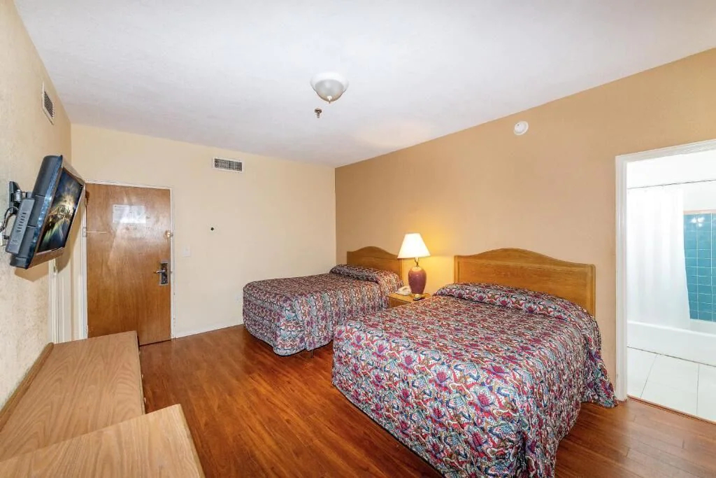 Ocean Beach Hotel