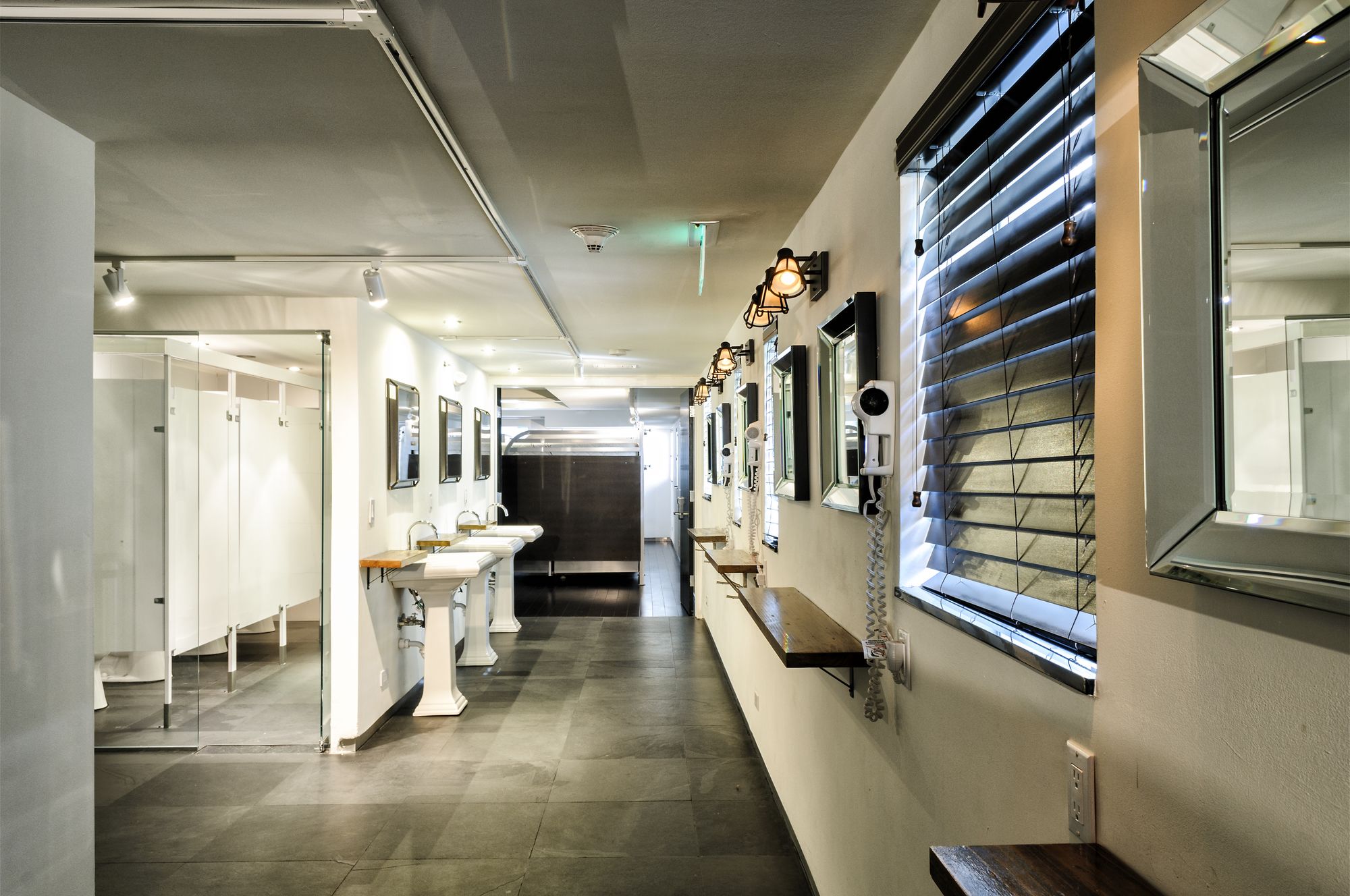 Posh Hostel
