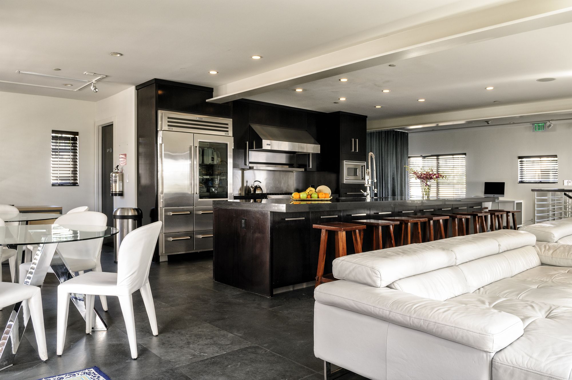Posh Hostel